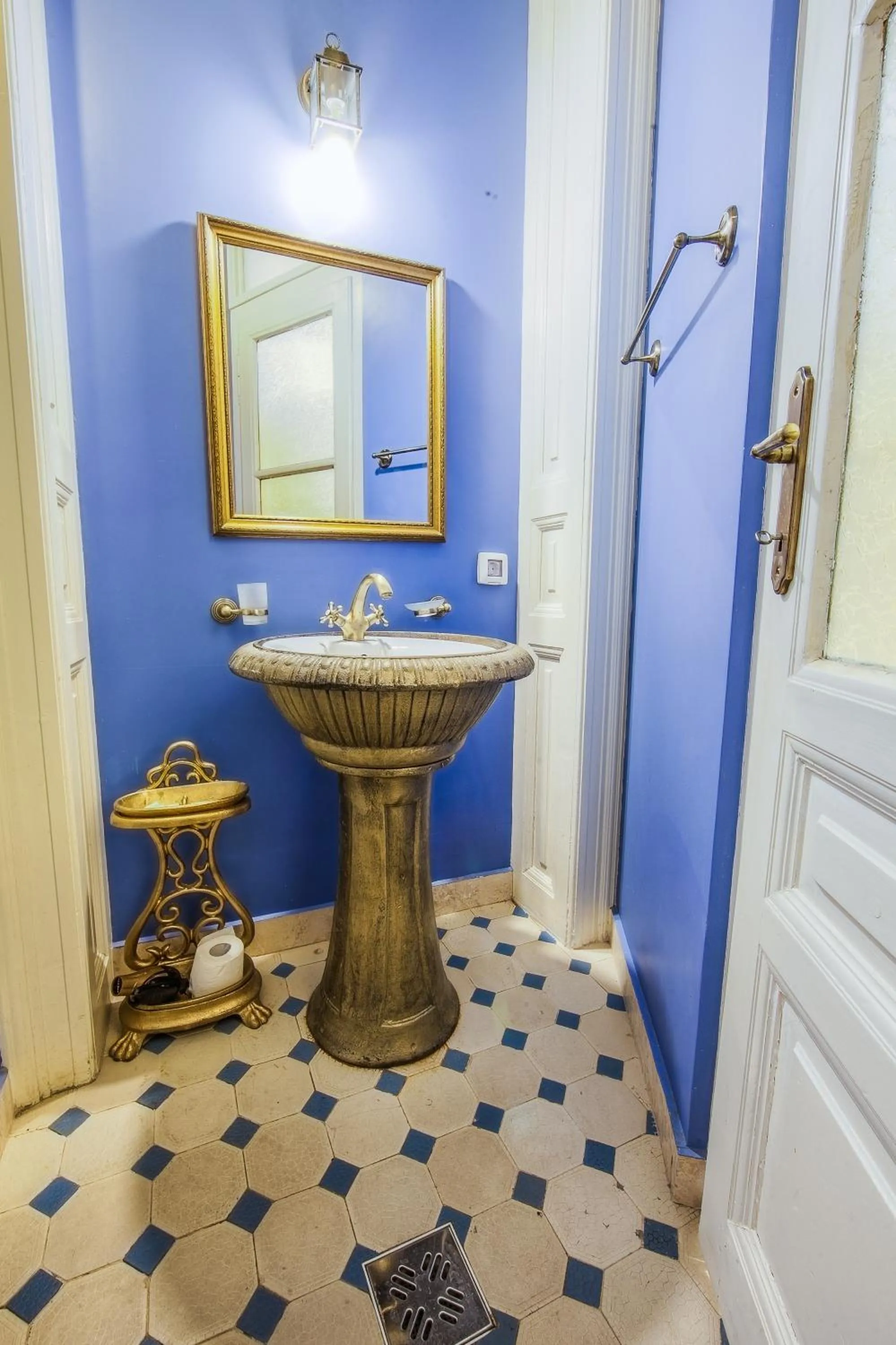 Deluxe Double Room in Residence Central Annapolis