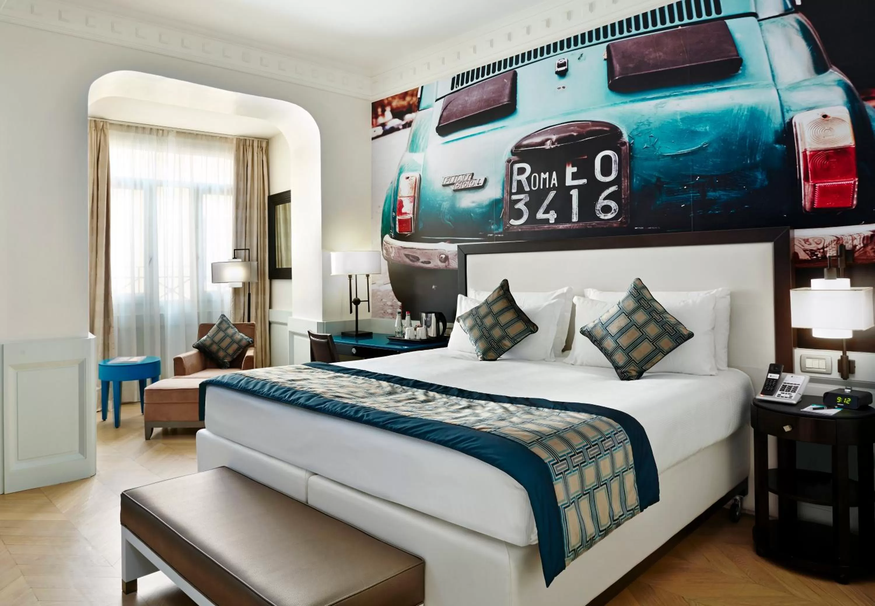 Premium King Room with Sofa Bed in Hotel Indigo Rome - St. George by IHG