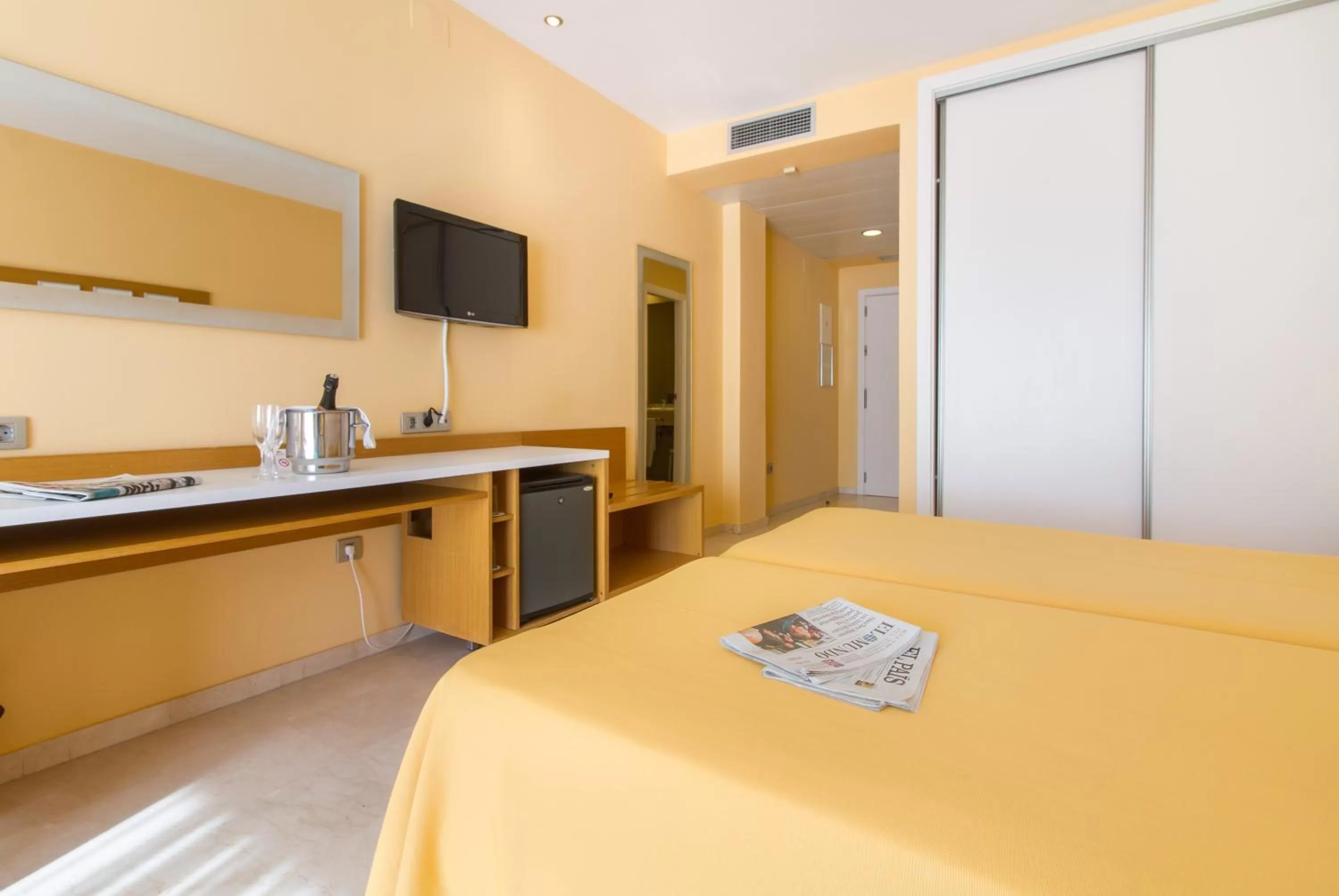 Quadruple Room with Pool View (2 Adults + 2 Children) in Hotel Mediterraneo
