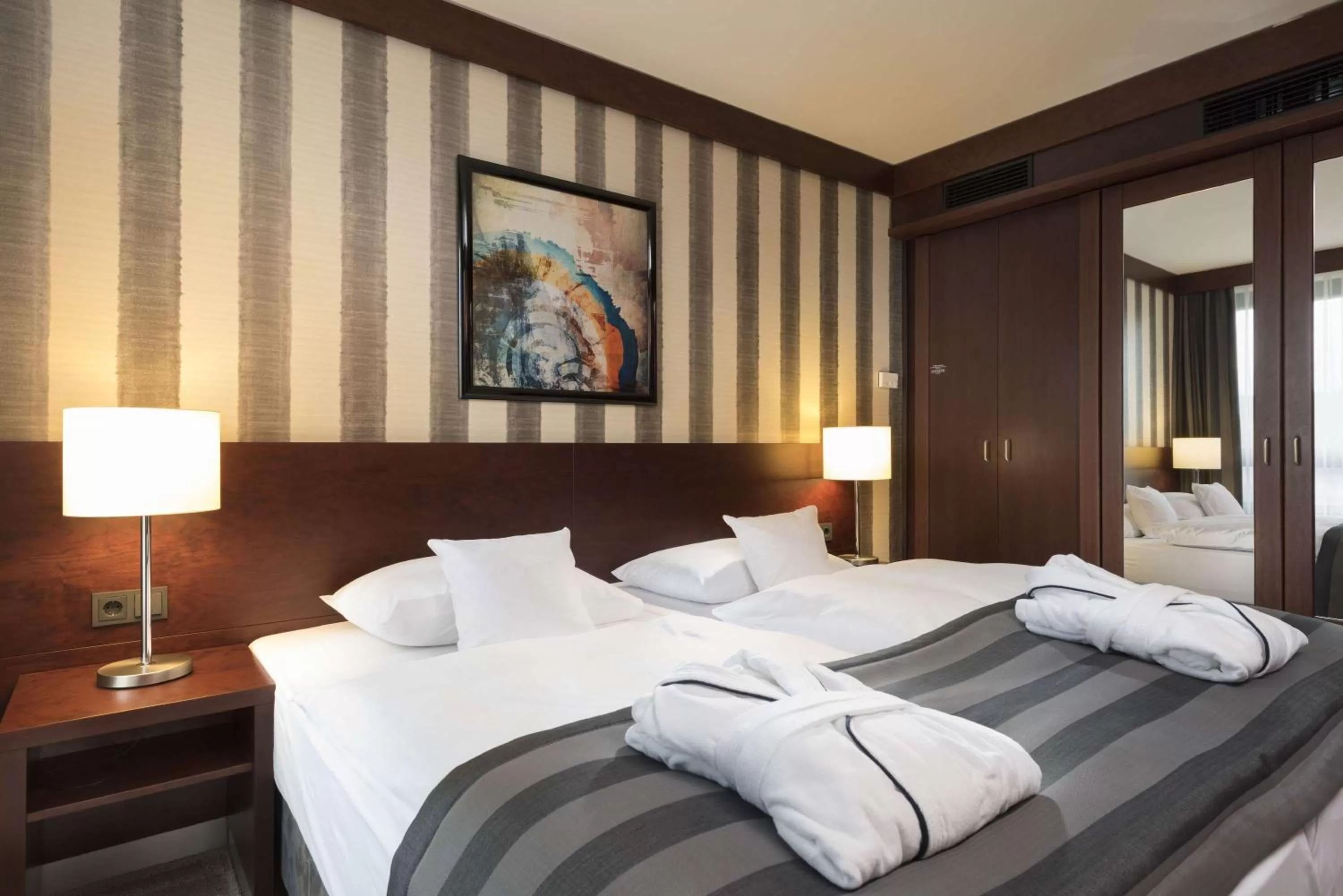 Junior Suite with Mountain View in Maritim Hotel Königswinter