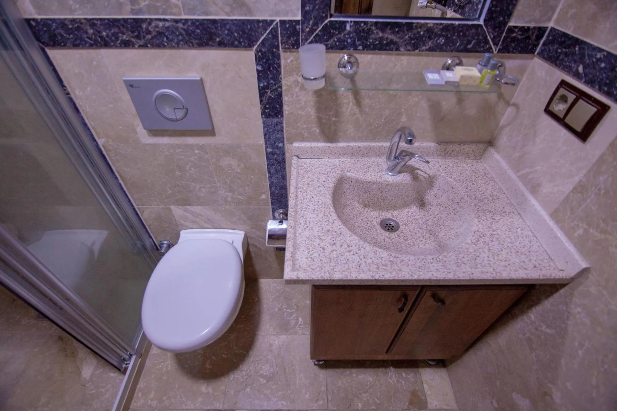 Standard Double Room in Peace Stone House