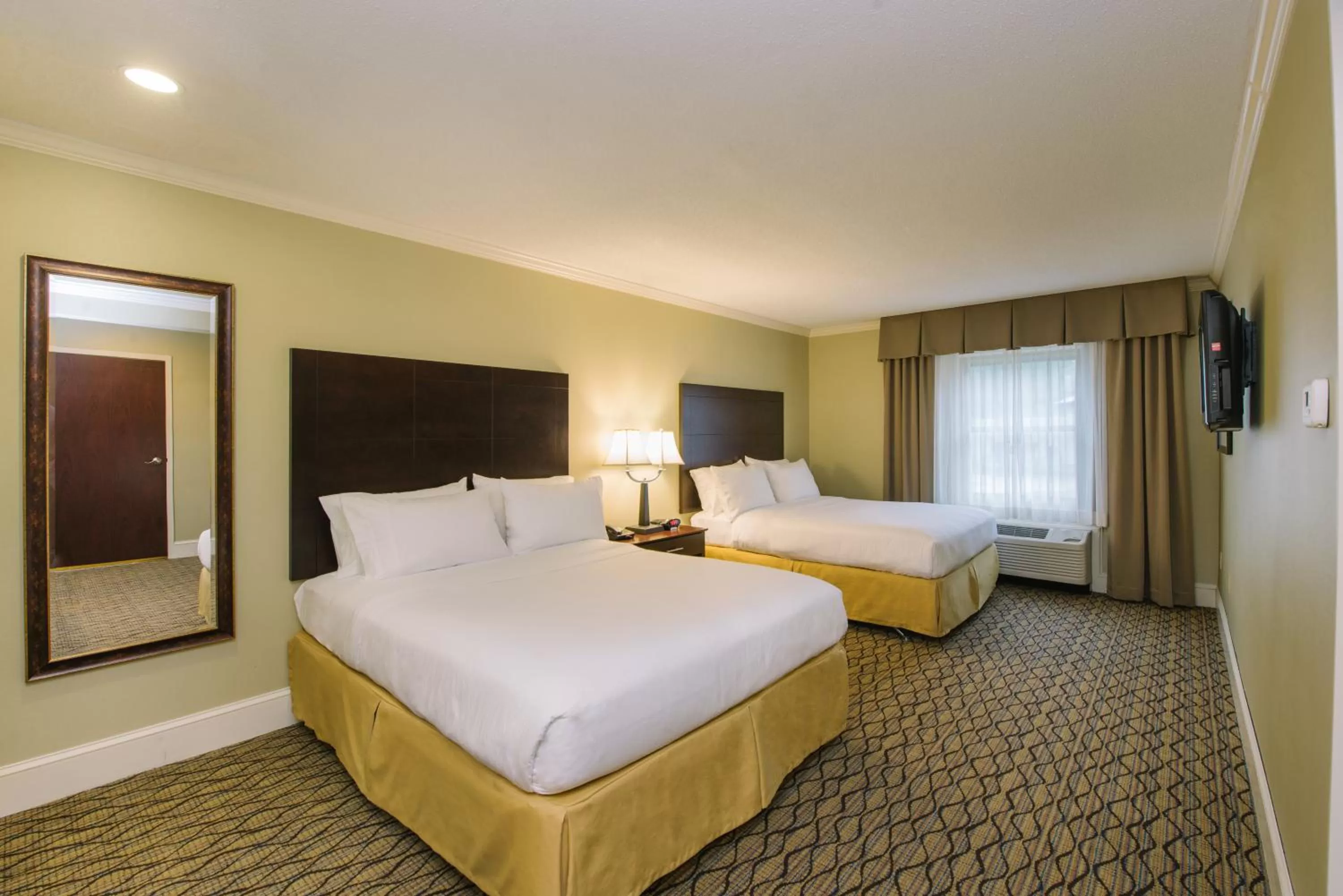 Suite with Two Queen Beds - Communications Access in Holiday Inn Express and Suites Merrimack by IHG