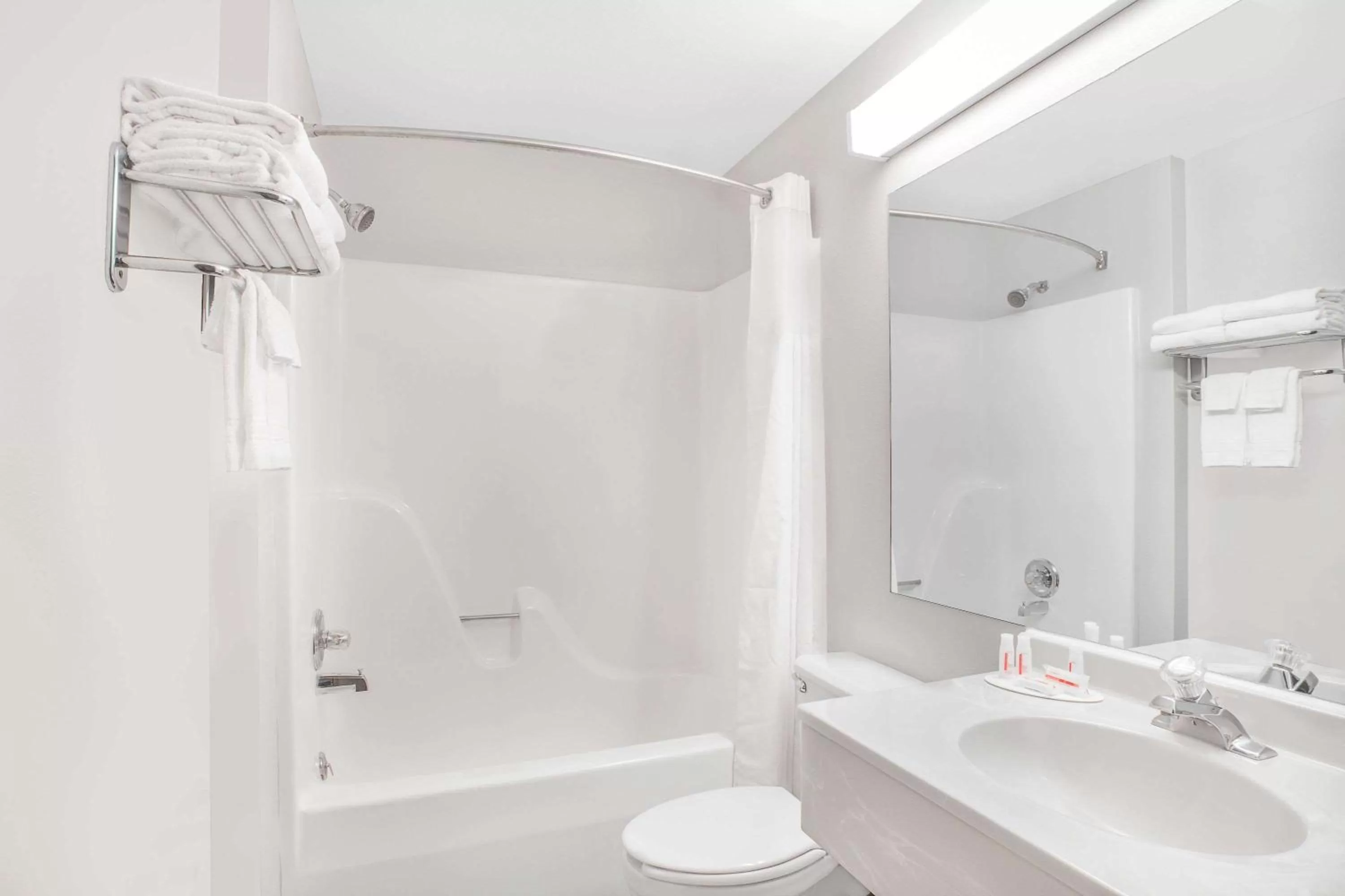 Queen Room with Two Queen Beds - Non-Smoking/Non Pet Friendly in Microtel Inn and Suites by Wyndham Appleton