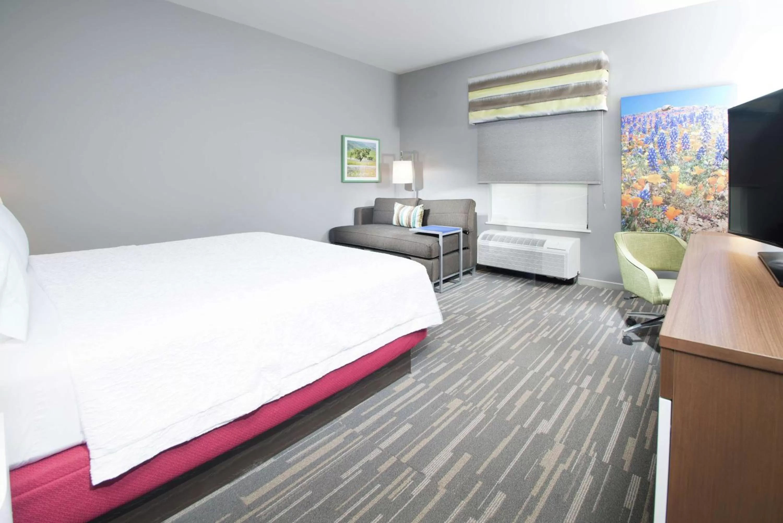 King Room - Non-Smoking in Hampton Inn Arvin Tejon Ranch, Ca