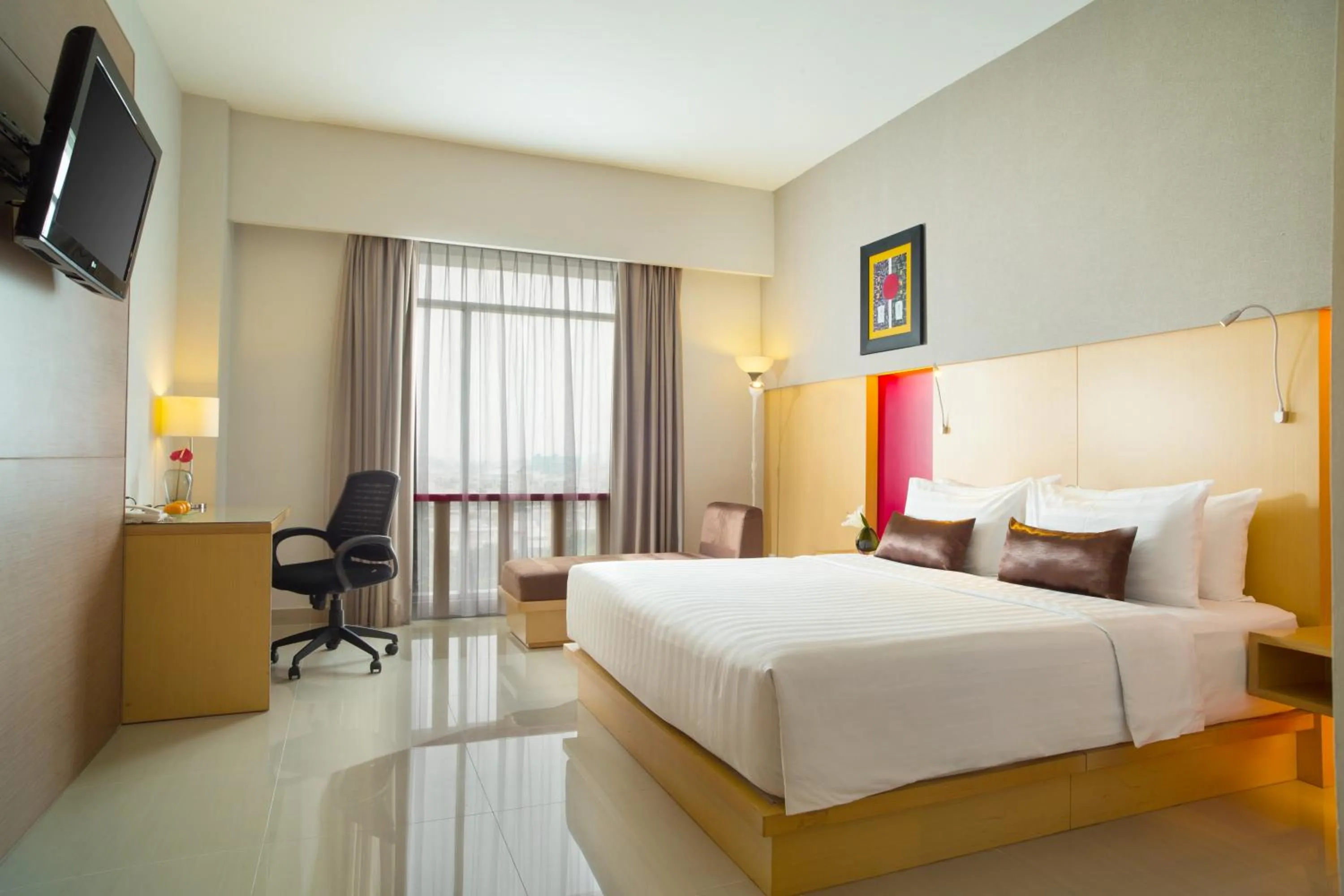 Deluxe Queen Room in Santika Premiere Dyandra Hotel & Convention - Medan