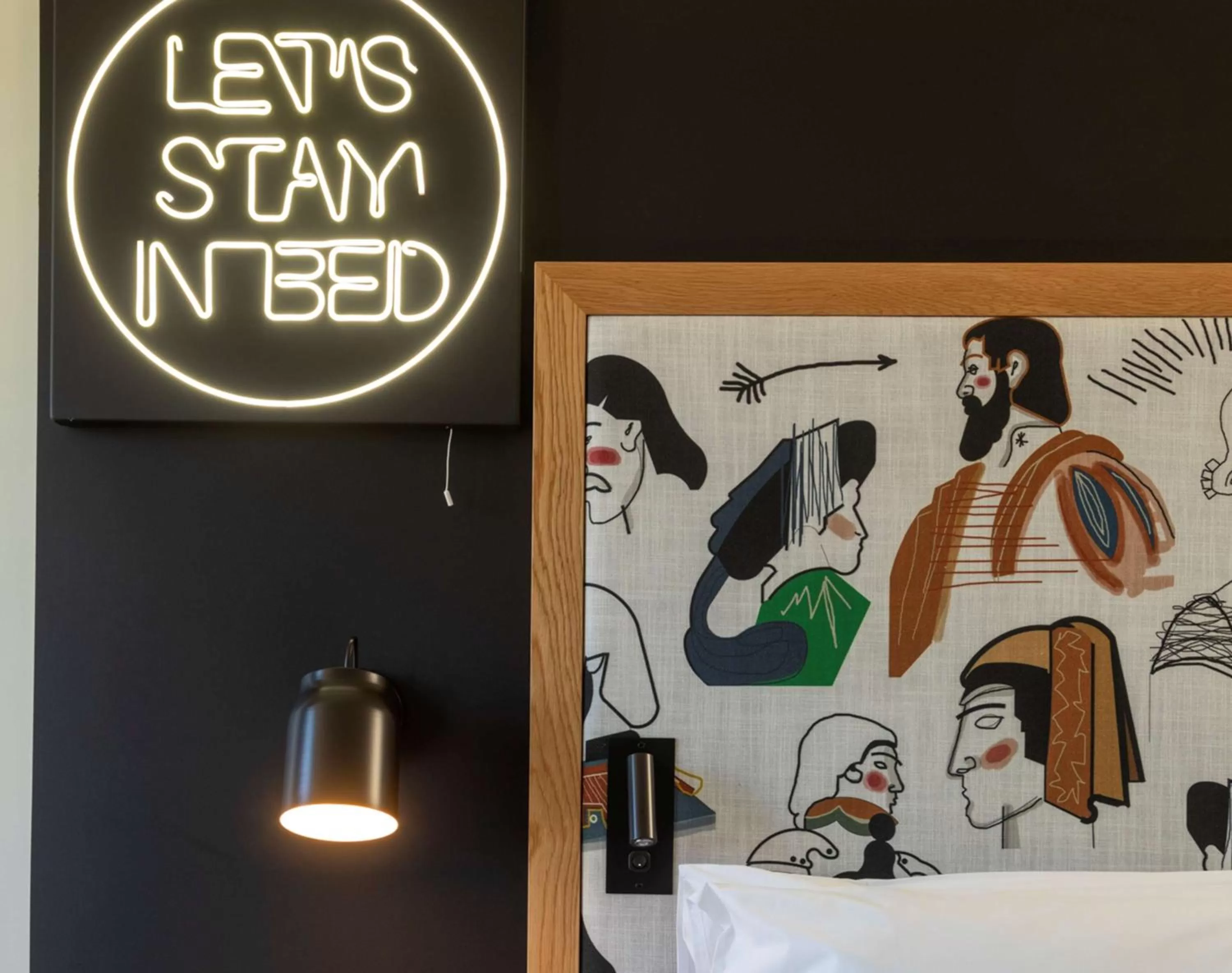 Superior King Room with City View in Se Catedral Hotel Porto, Tapestry Collection By Hilton