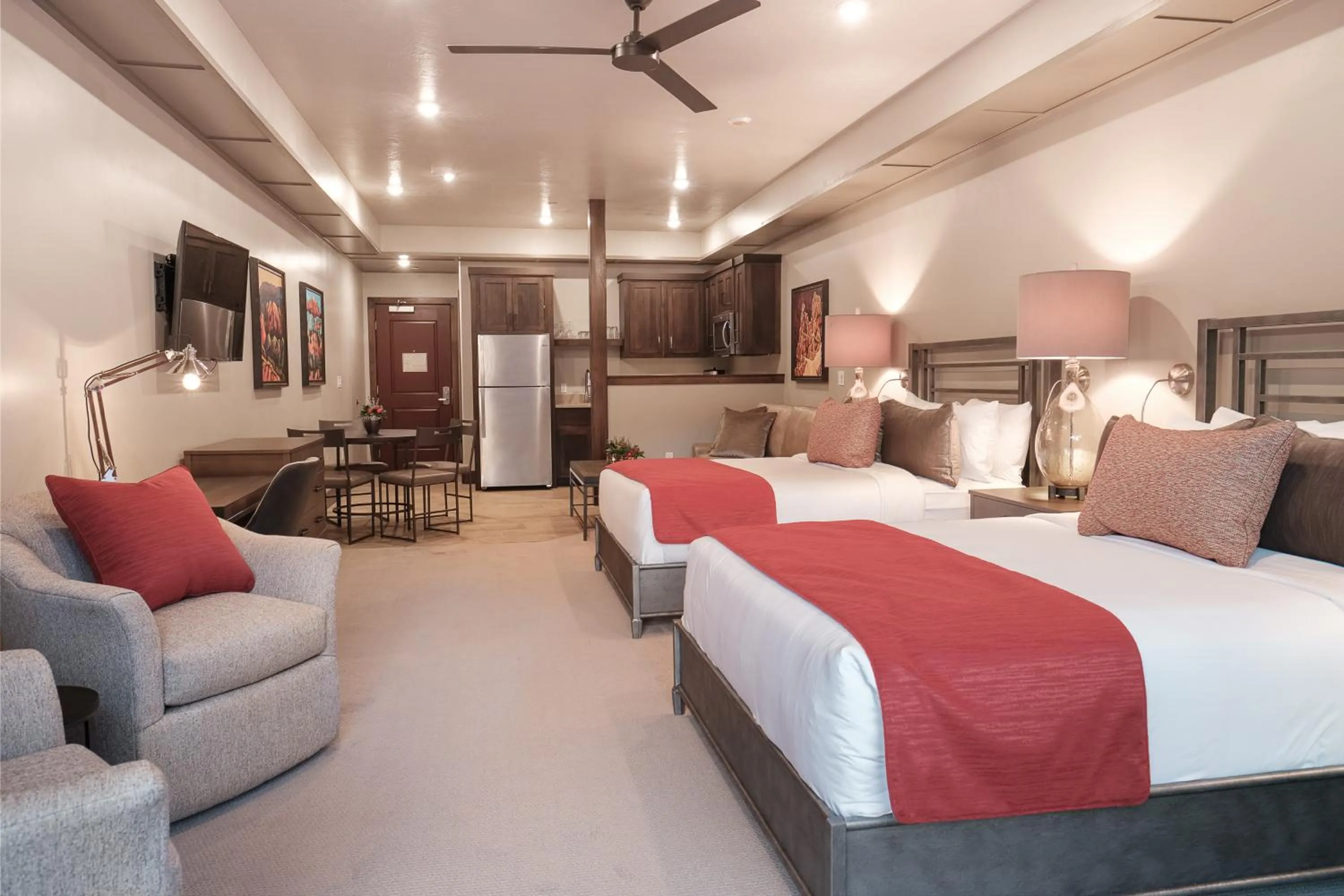 Two Double Queen Hillside  in Cable Mountain Lodge