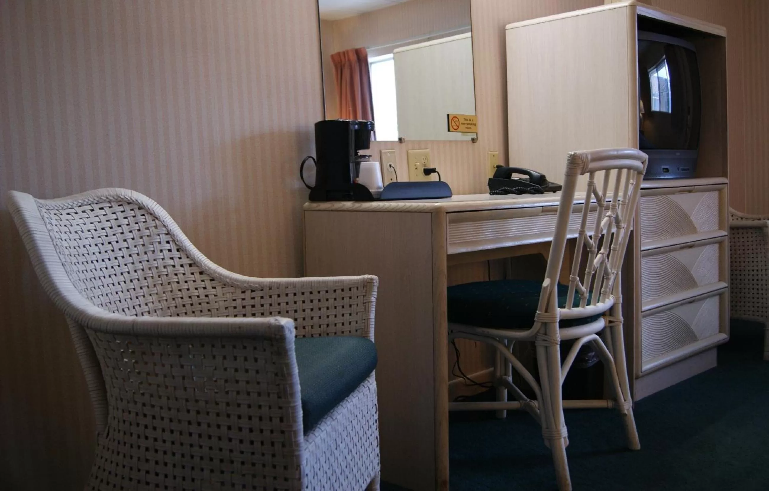 Double Room with Two Double Beds in Meadow Court Inn - Ithaca