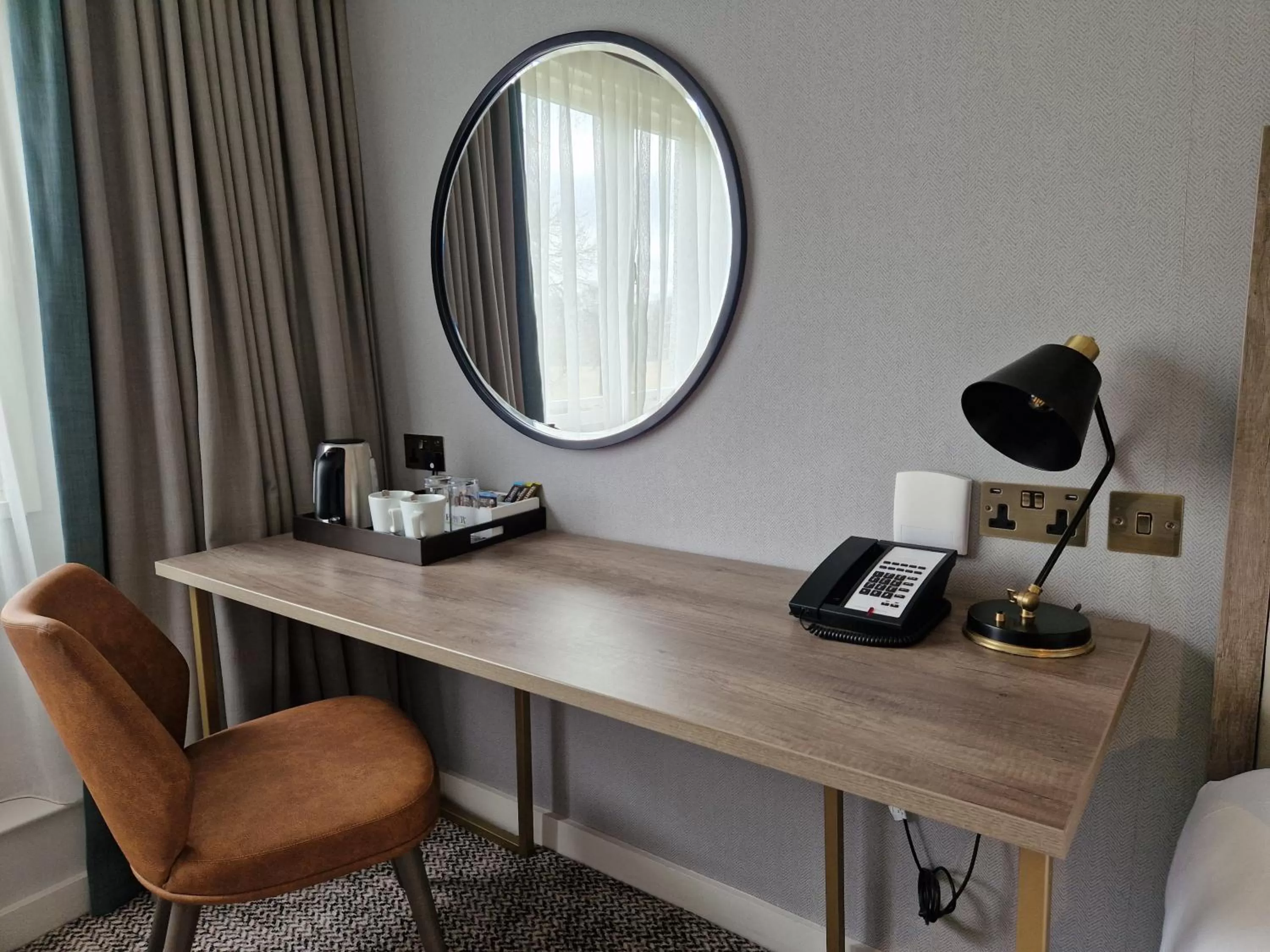 Standard Twin Room in Milton Hill House