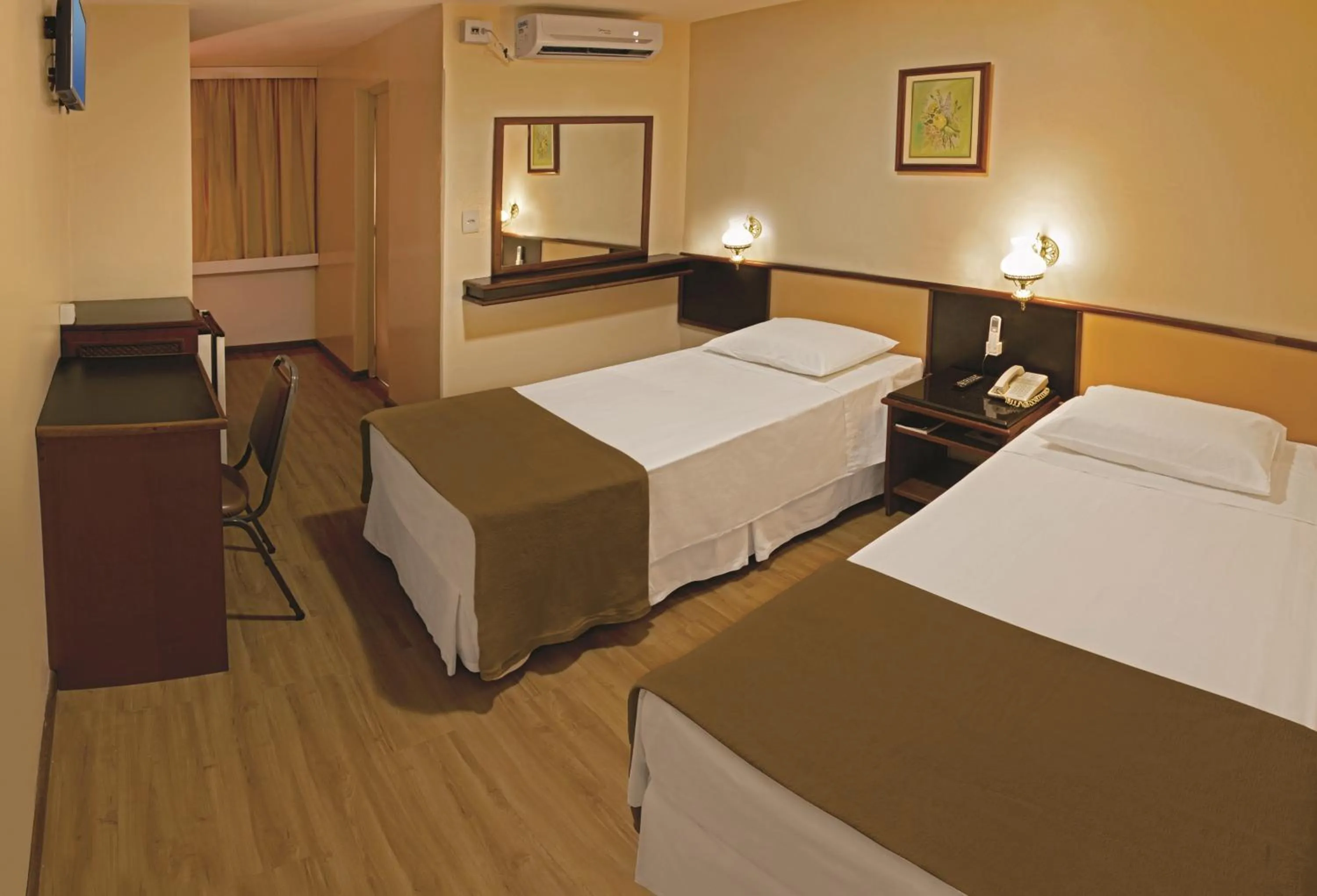 Superior Twin Room with 2 Single Beds - single occupancy in Lira Hotel