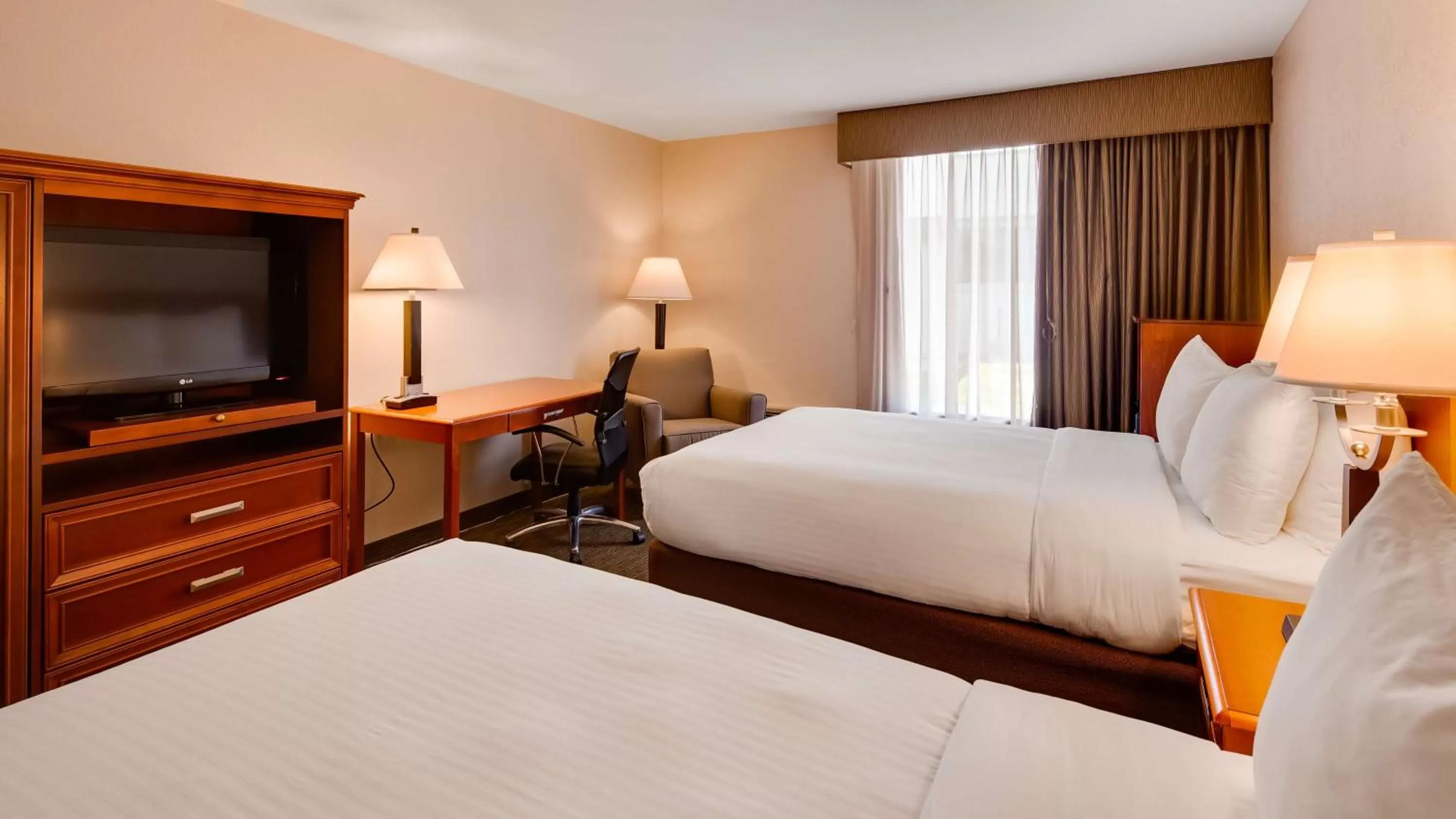 Double Room with Bathtub - Disability Access/Non-Smoking in Best Western Tomah Hotel