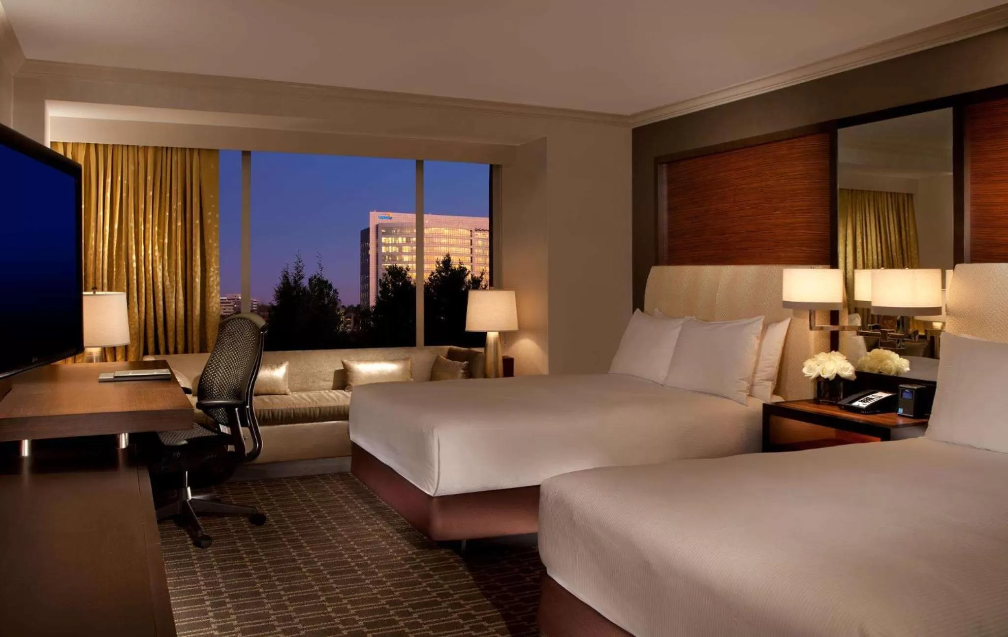 Premium Room with Two Double Beds - Hearing Accessible in Hilton McLean Tysons Corner