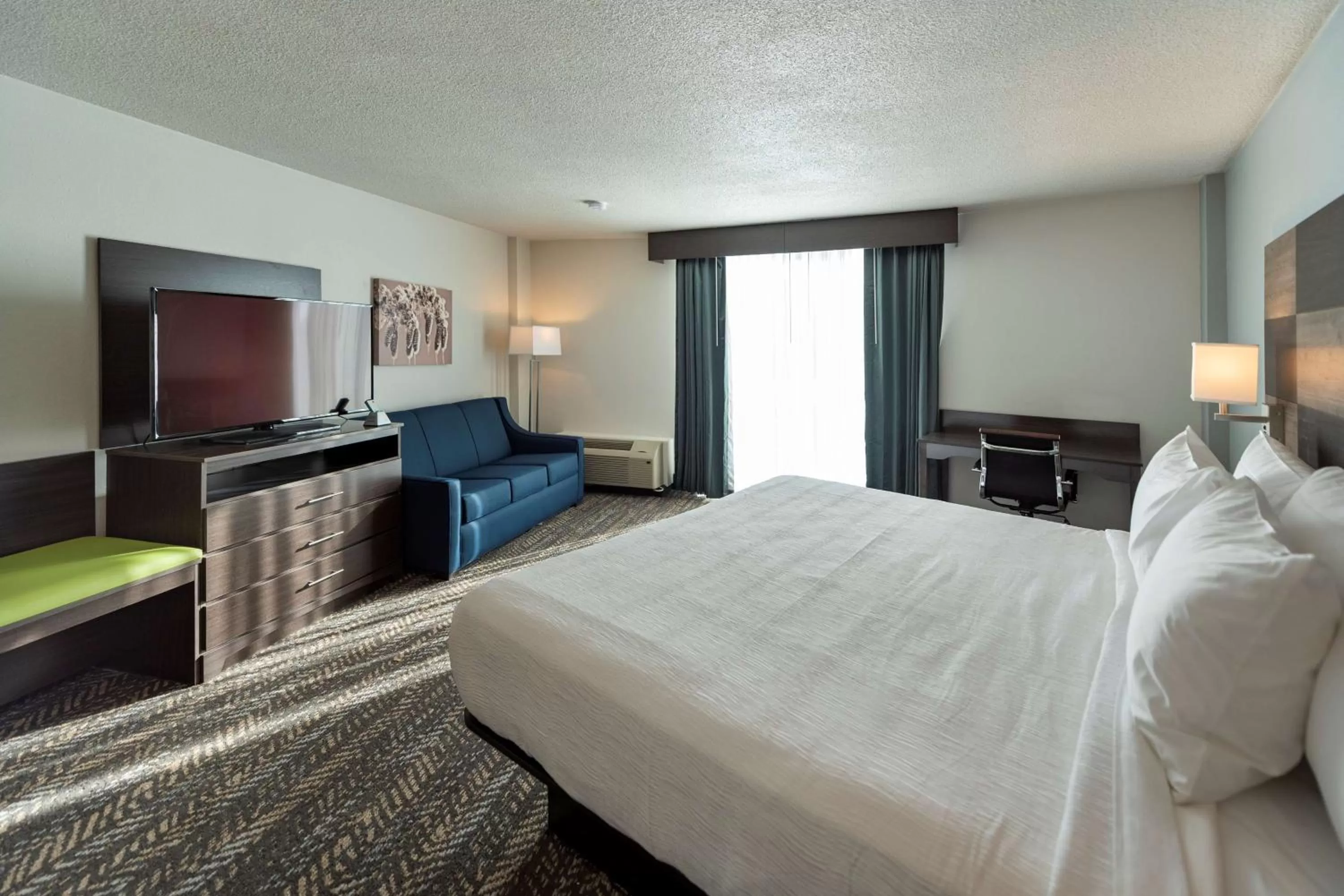 King Room with Sofa Bed in Best Western Plus Wausau Tower Inn