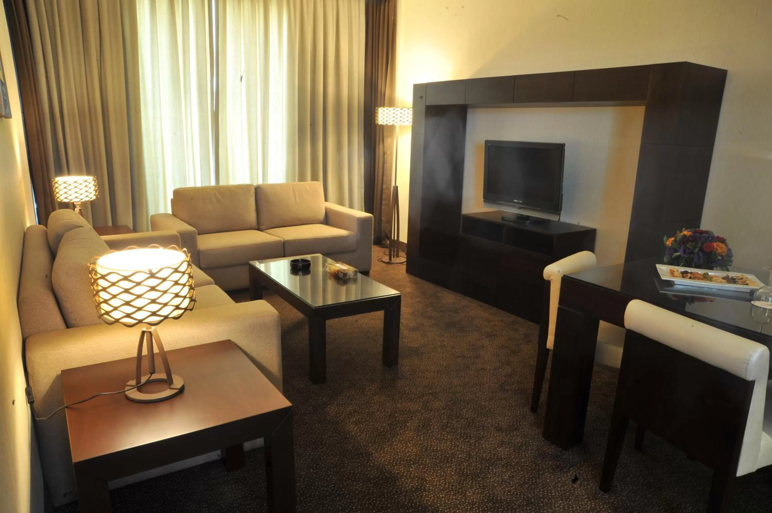 Diplomatic Suite With City View in Lancaster Raouche Hotel