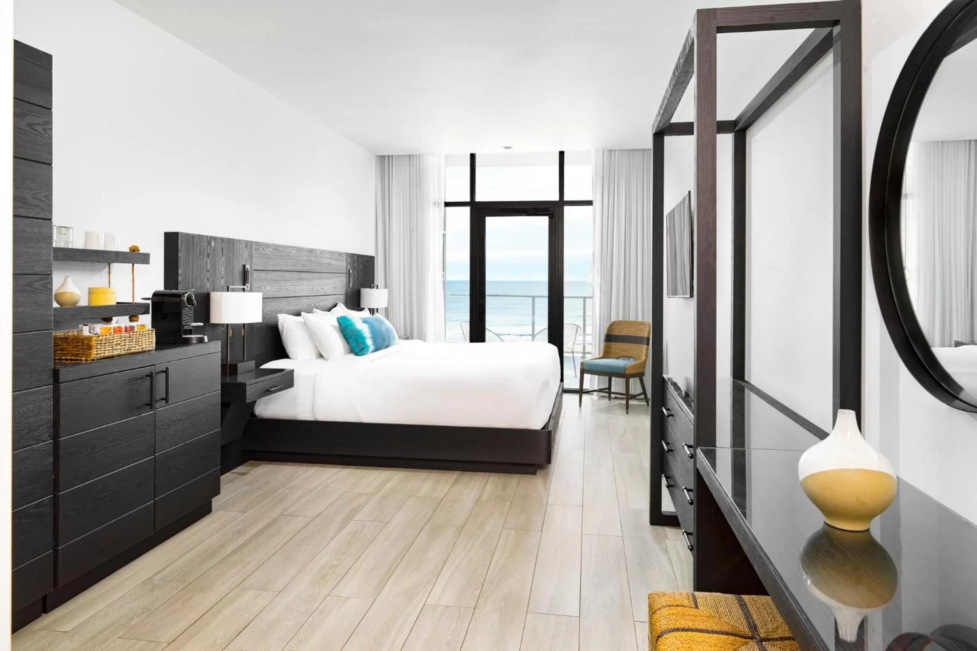 King Room - Disability Access in Wave Resort