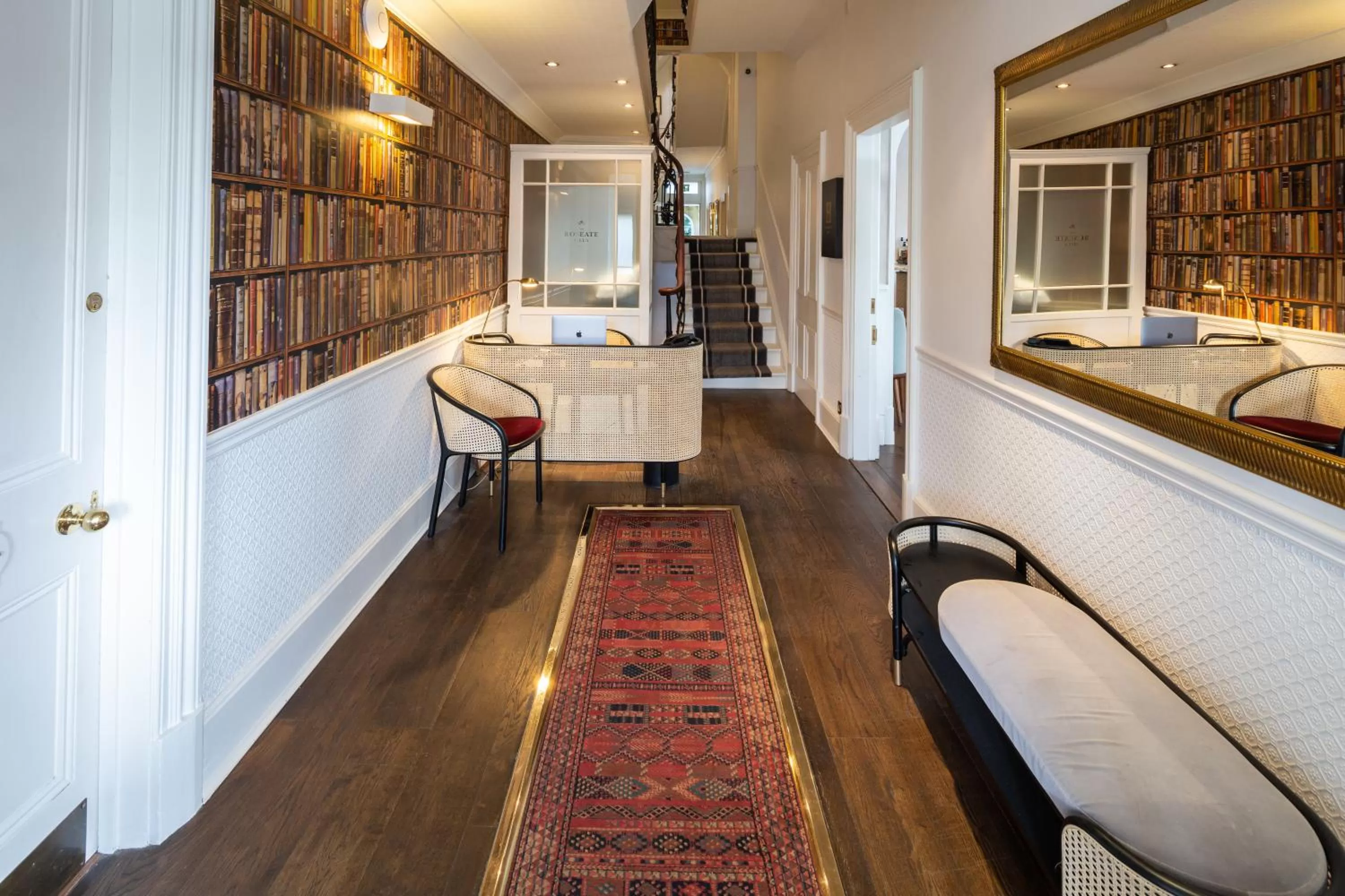 Lobby or reception in The Roseate Villa Bath