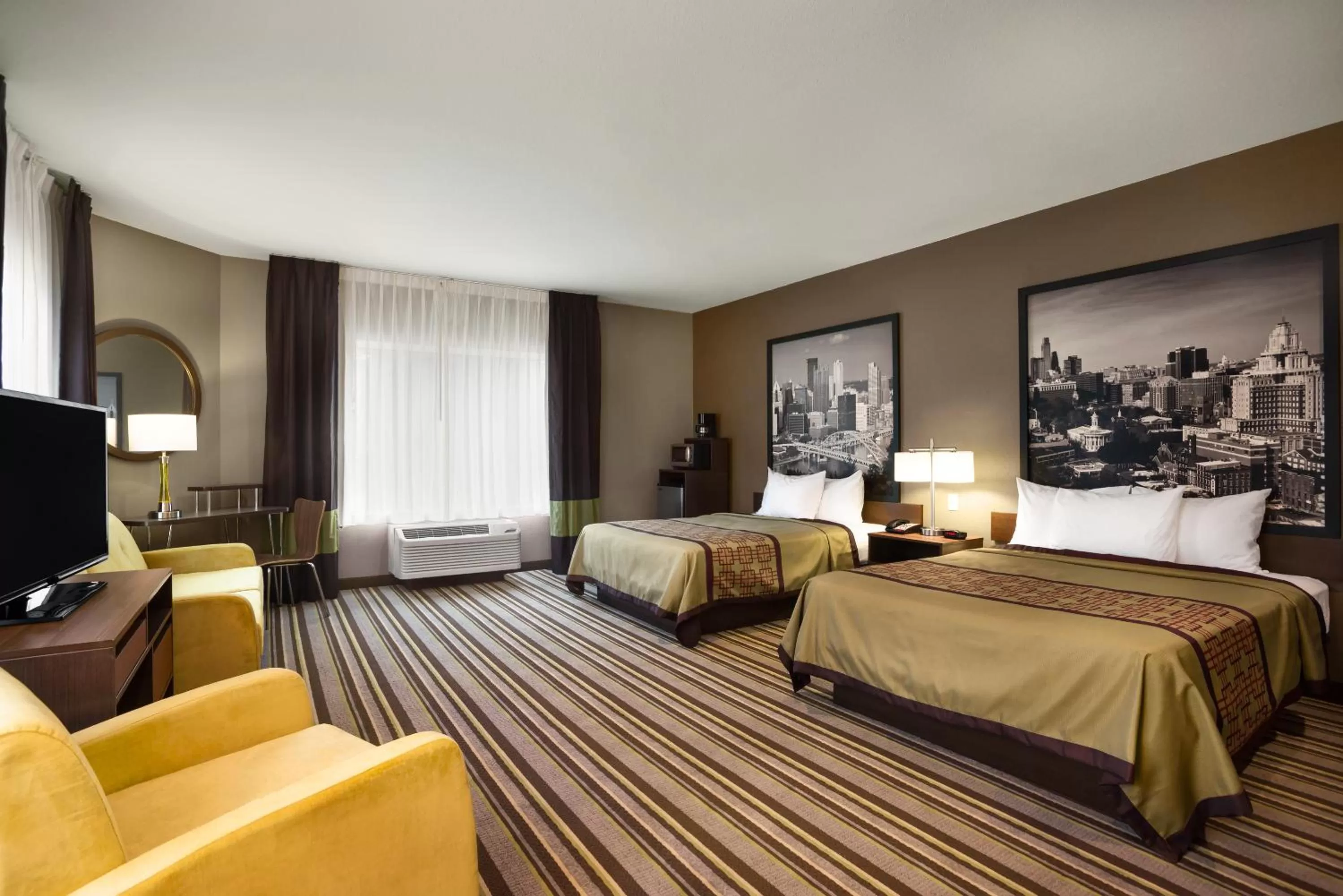 Studio Suite with Two Queen Beds - Non-Smoking in Super 8 by Wyndham Hershey Chocolate Avenue