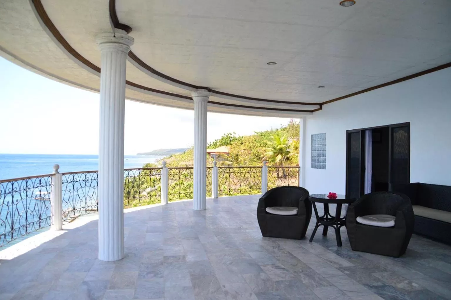 Suite in Eden Resort