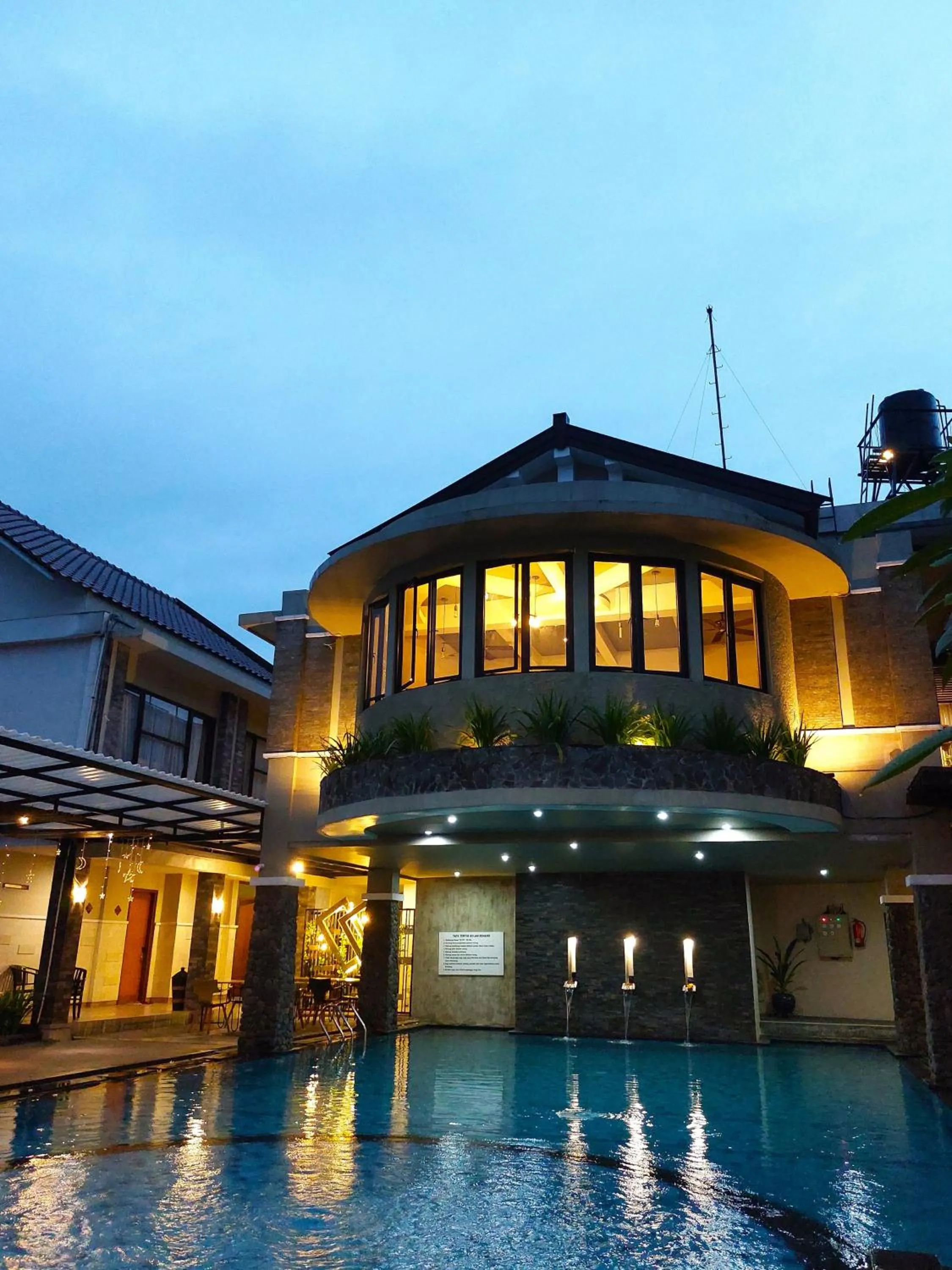Property Building in Hotel Sriti Magelang