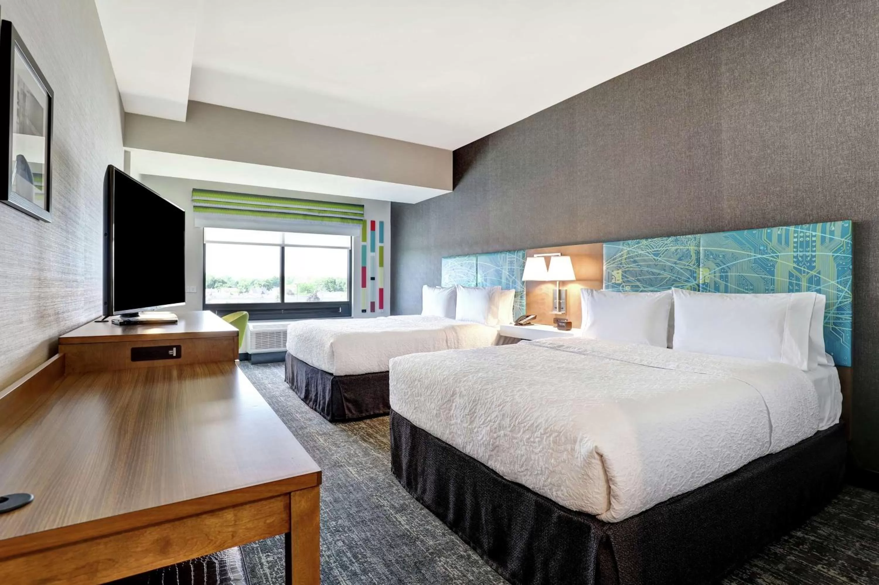 Queen Room with Two Queen Beds - Mobility Accessible with Roll-in Shower in Hampton Inn St. Catharines Niagara