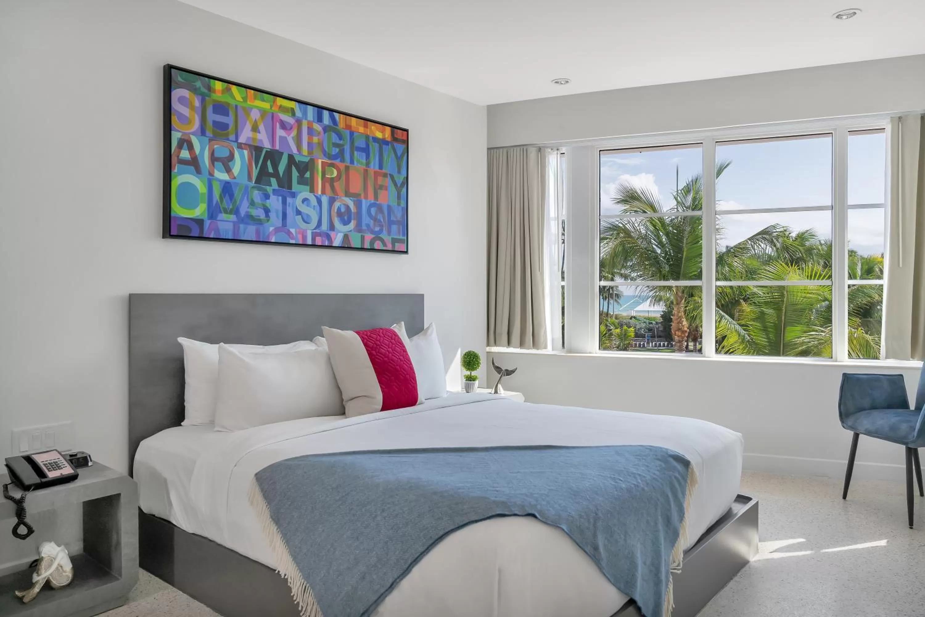 Suite with Balcony - single occupancy in Clevelander Hotel