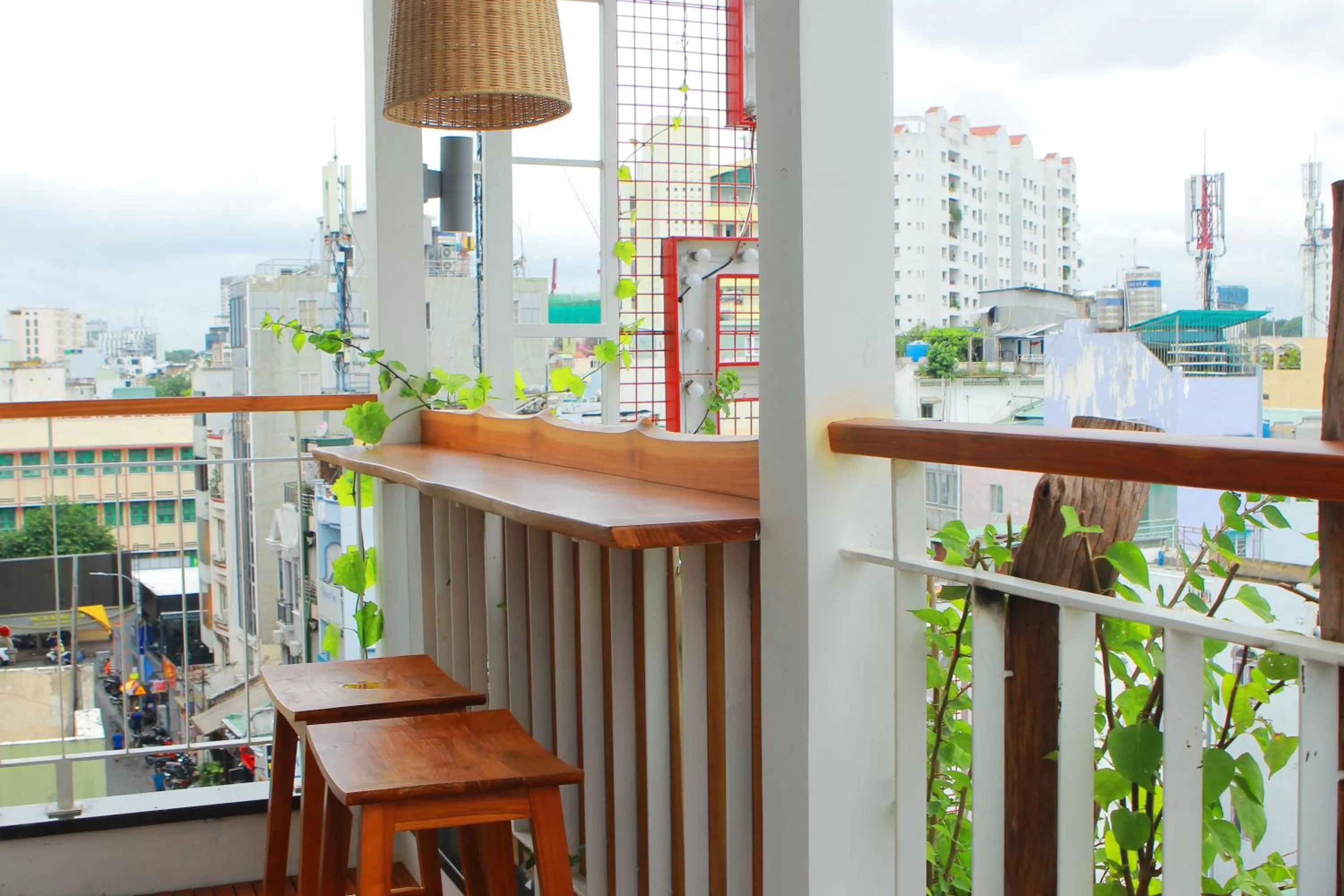 Deluxe Double Room with Balcony in Duc Vuong Saigon Hotel - Bui Vien