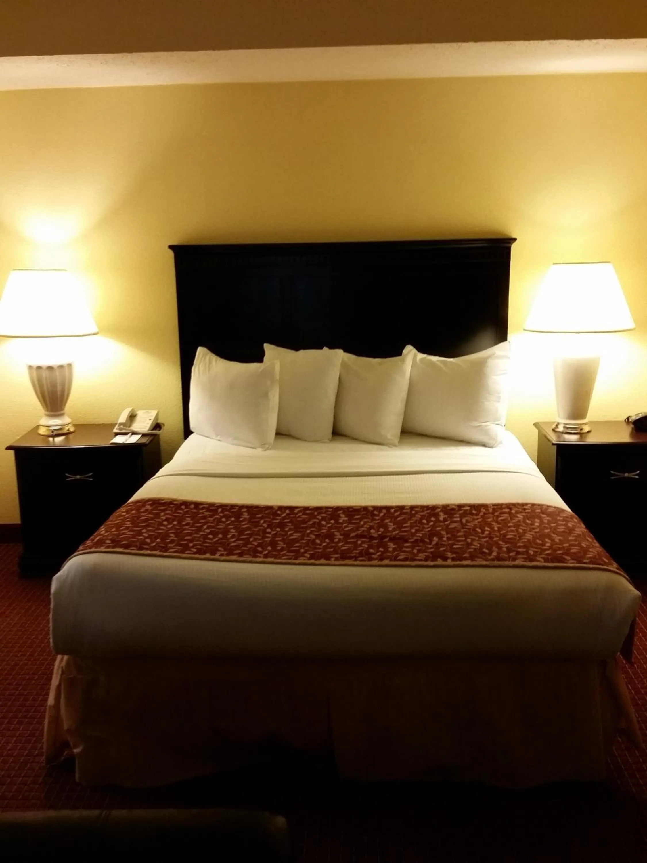 Executive Queen Studio Suite - Non-Smoking in Hawthorn Extended Stay by Wyndham Columbus