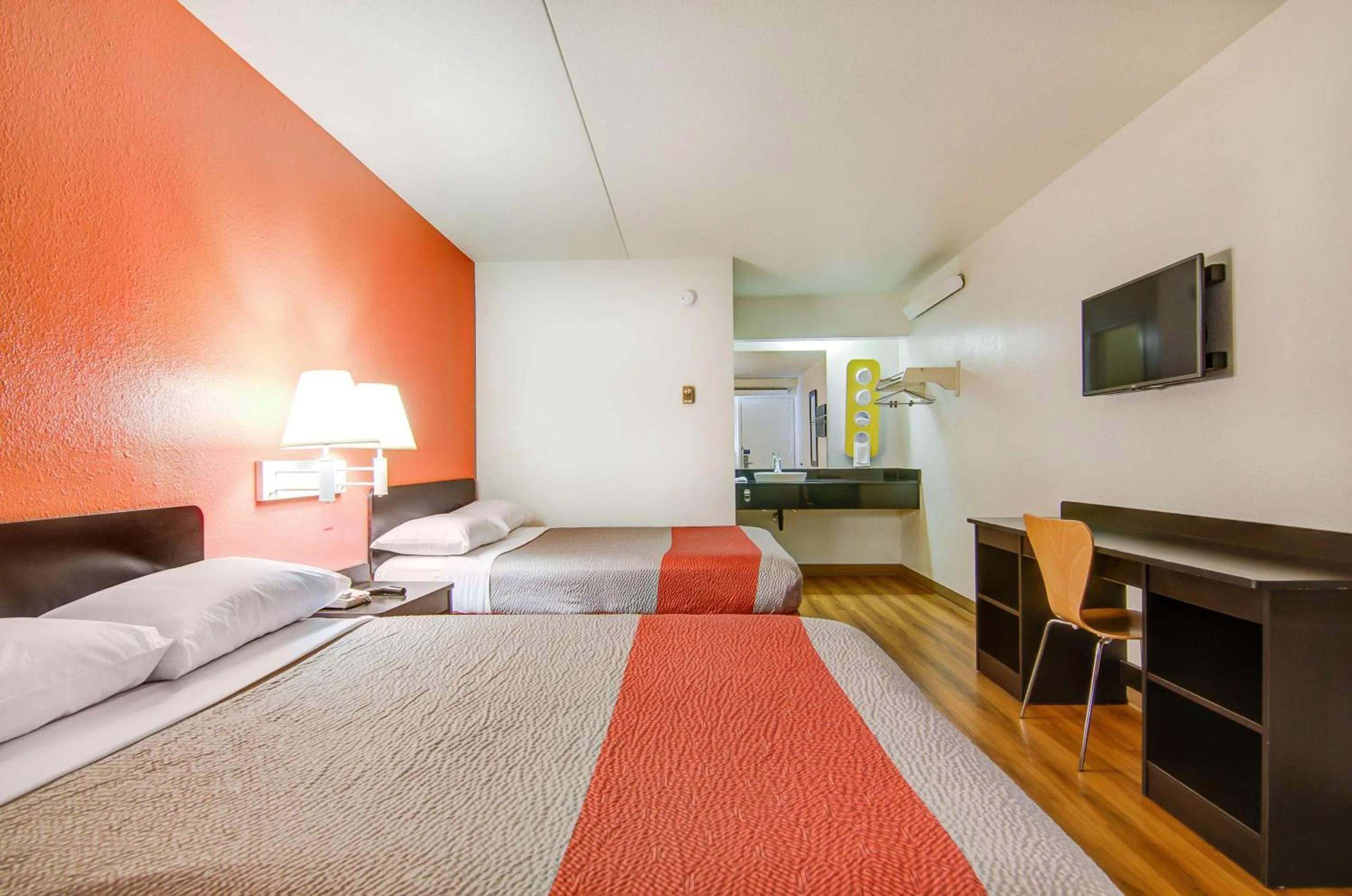 Queen Room with Two Queen Beds - single occupancy - Non-Smoking in Motel 6-Springfield, MO - North