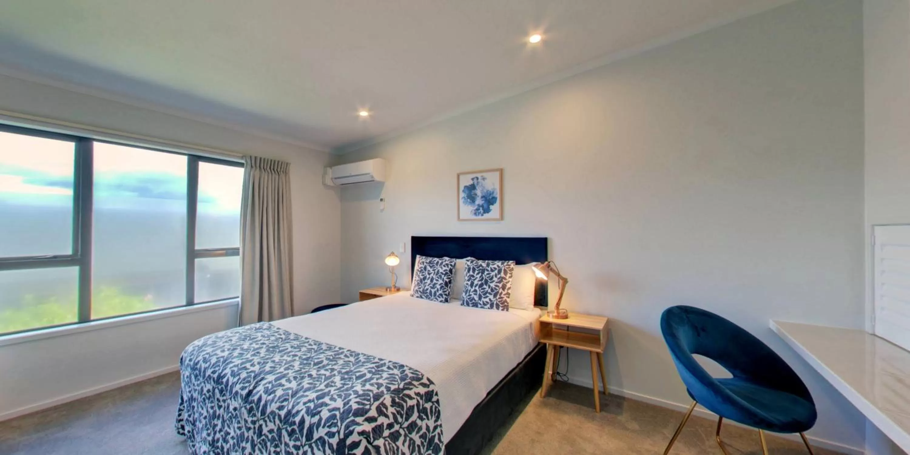 Studio with Private Spa Bath in Alpine Lake Motel