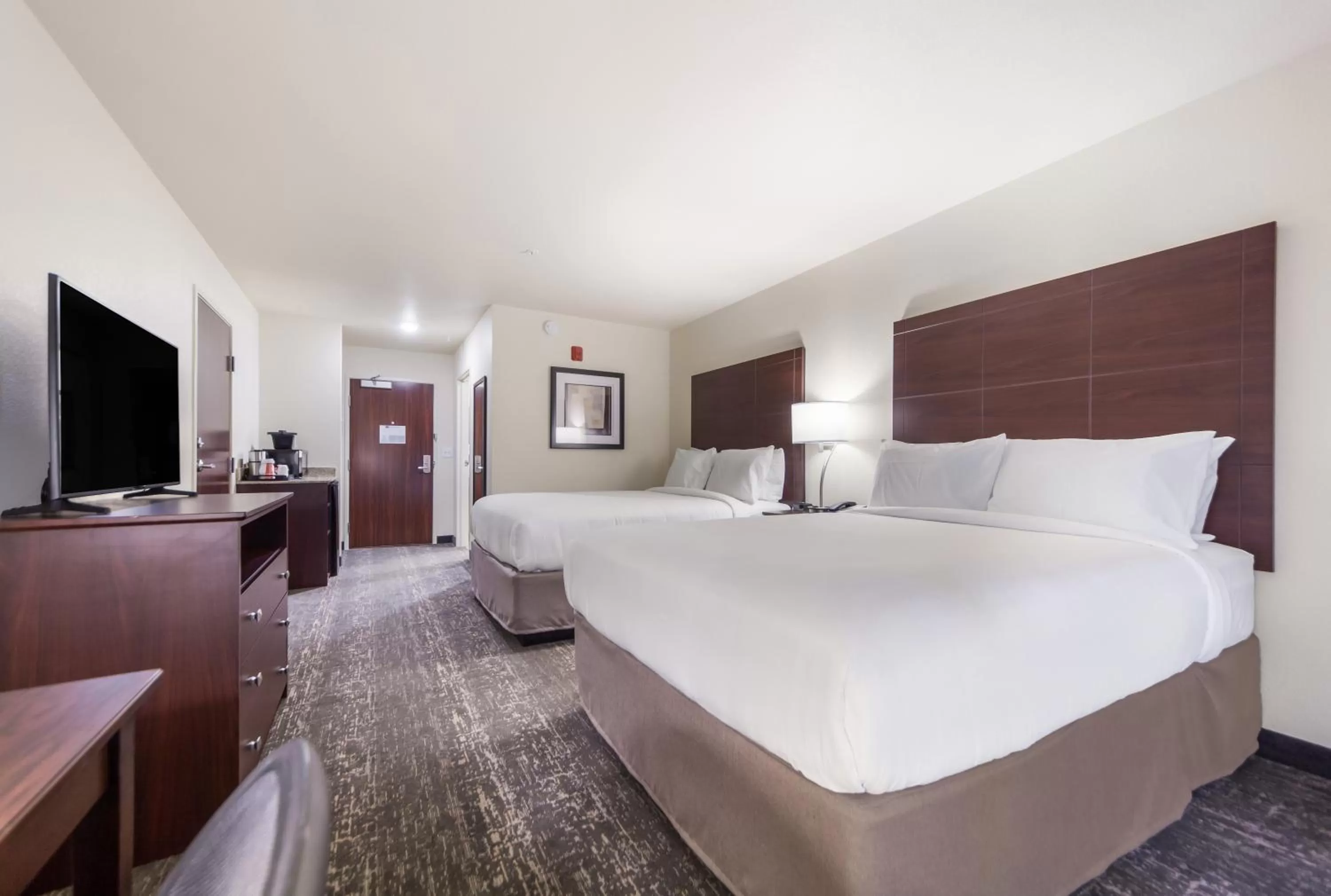 Standard Queen Room with Two Queen Beds in Cobblestone Inn & Suites-Fremont