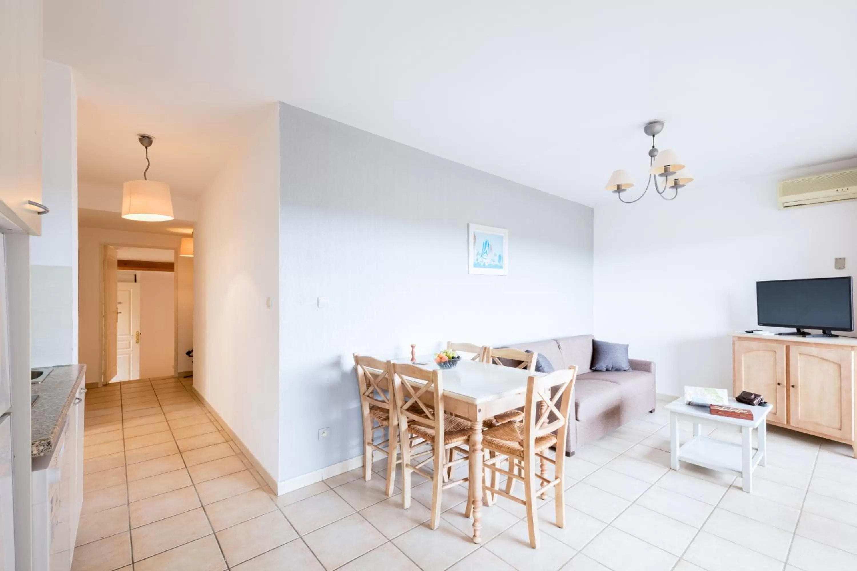 Three-Bedroom Apartment in Garden & City Les Bastides de Grimaud