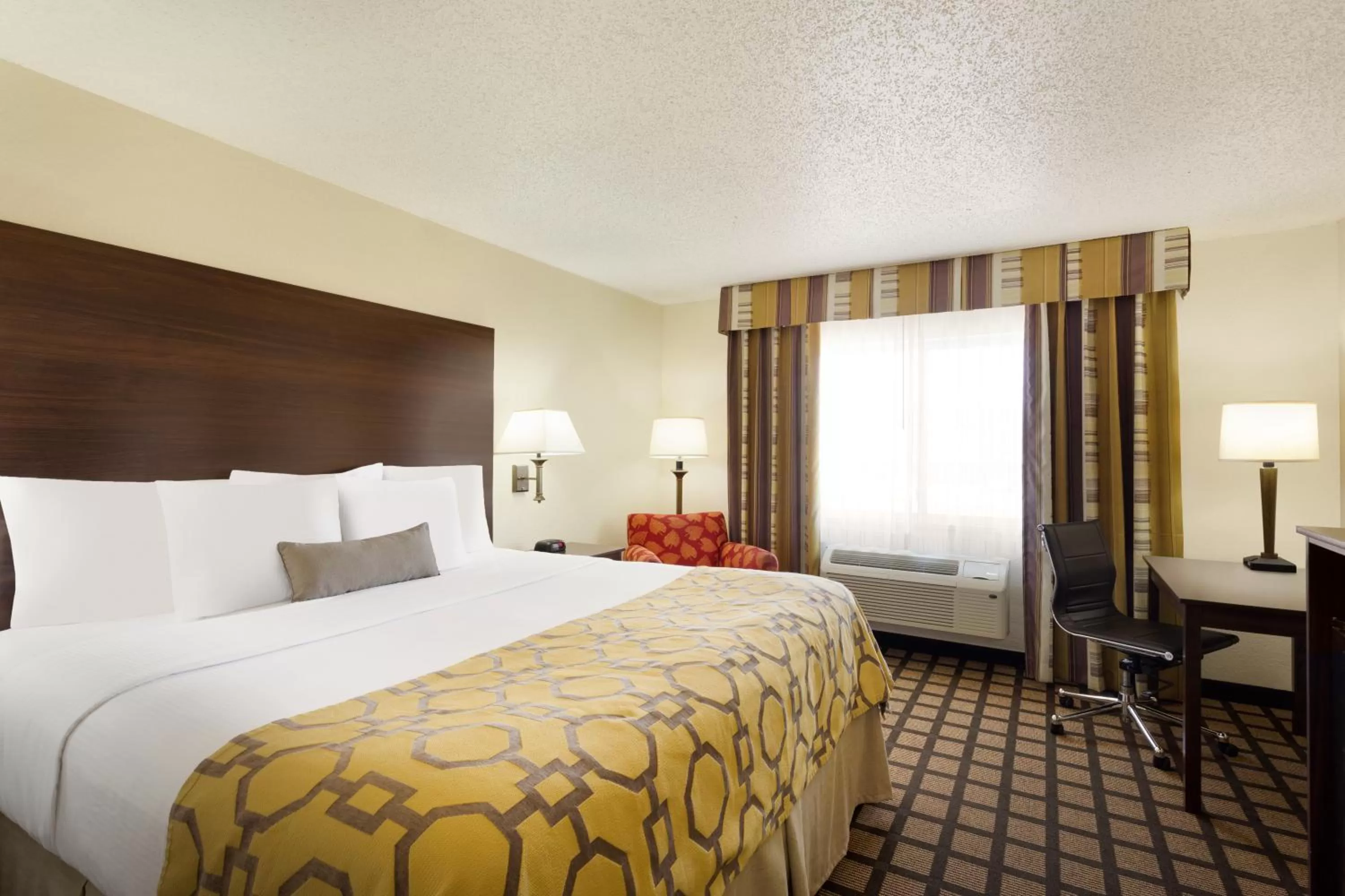 King Room - Non-Smoking in Baymont by Wyndham Salina