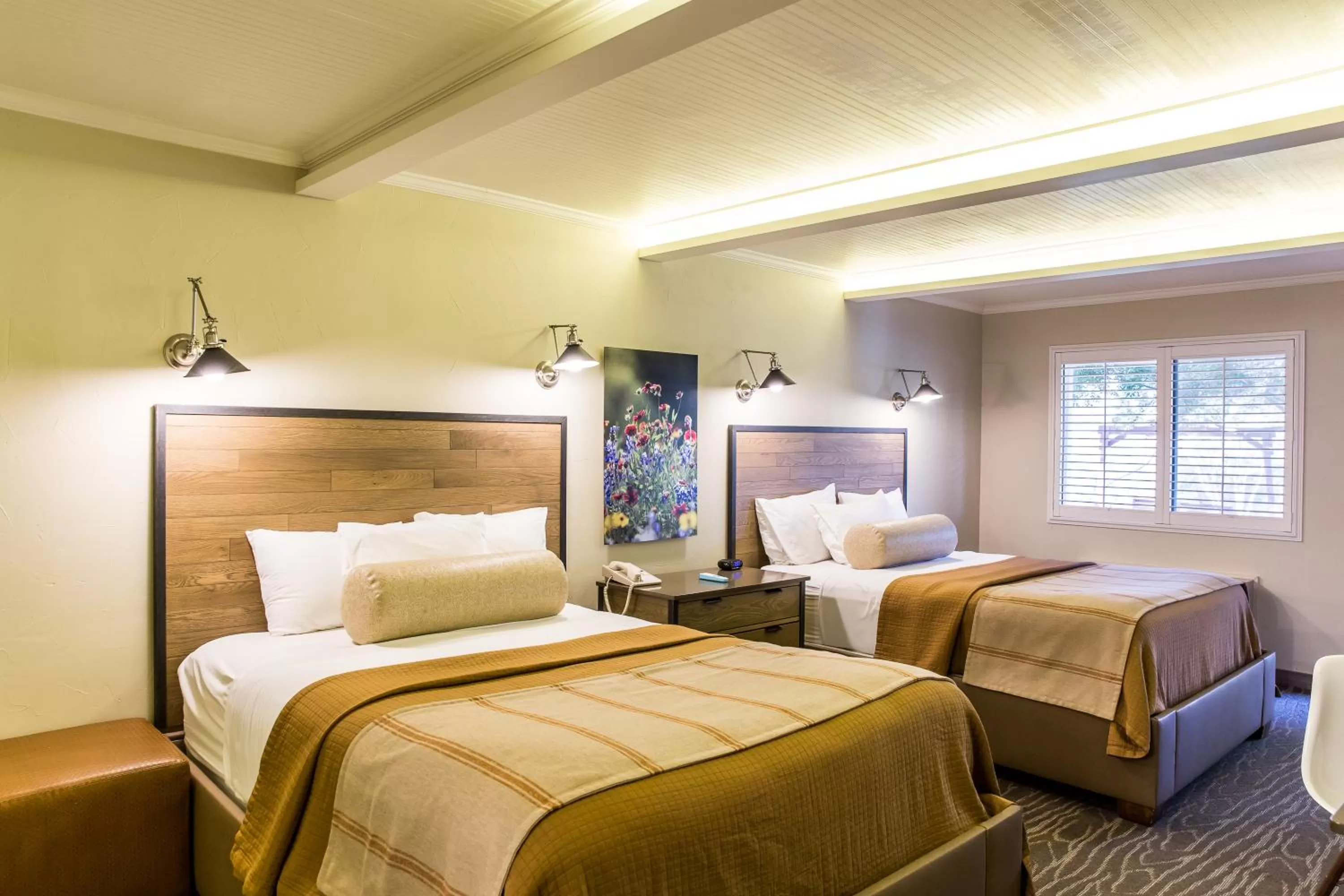 Queen Room with Two Queen Beds in Fredericksburg Inn and Suites