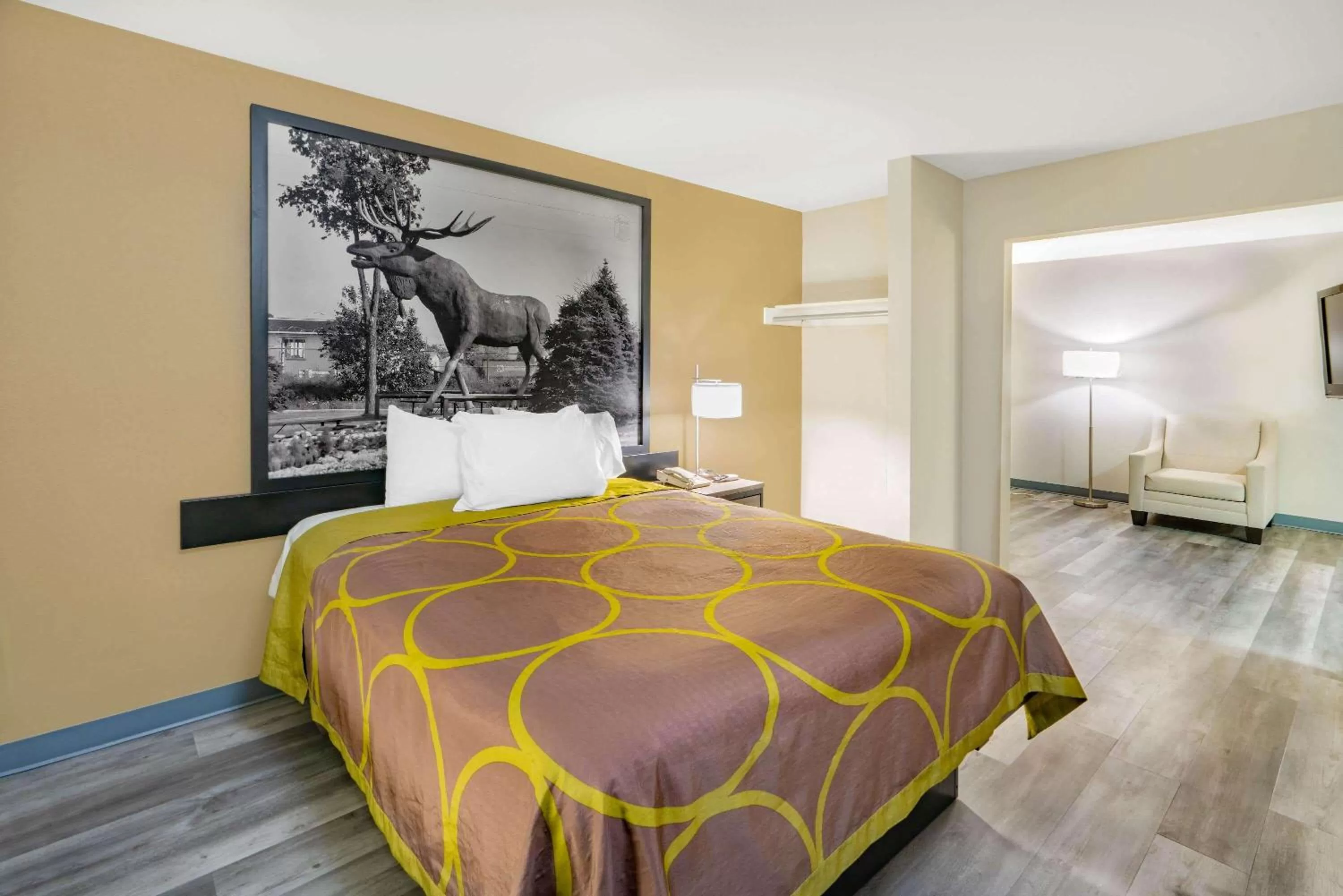 Queen Room - Non-Smoking in Super 8 by Wyndham Amarillo West