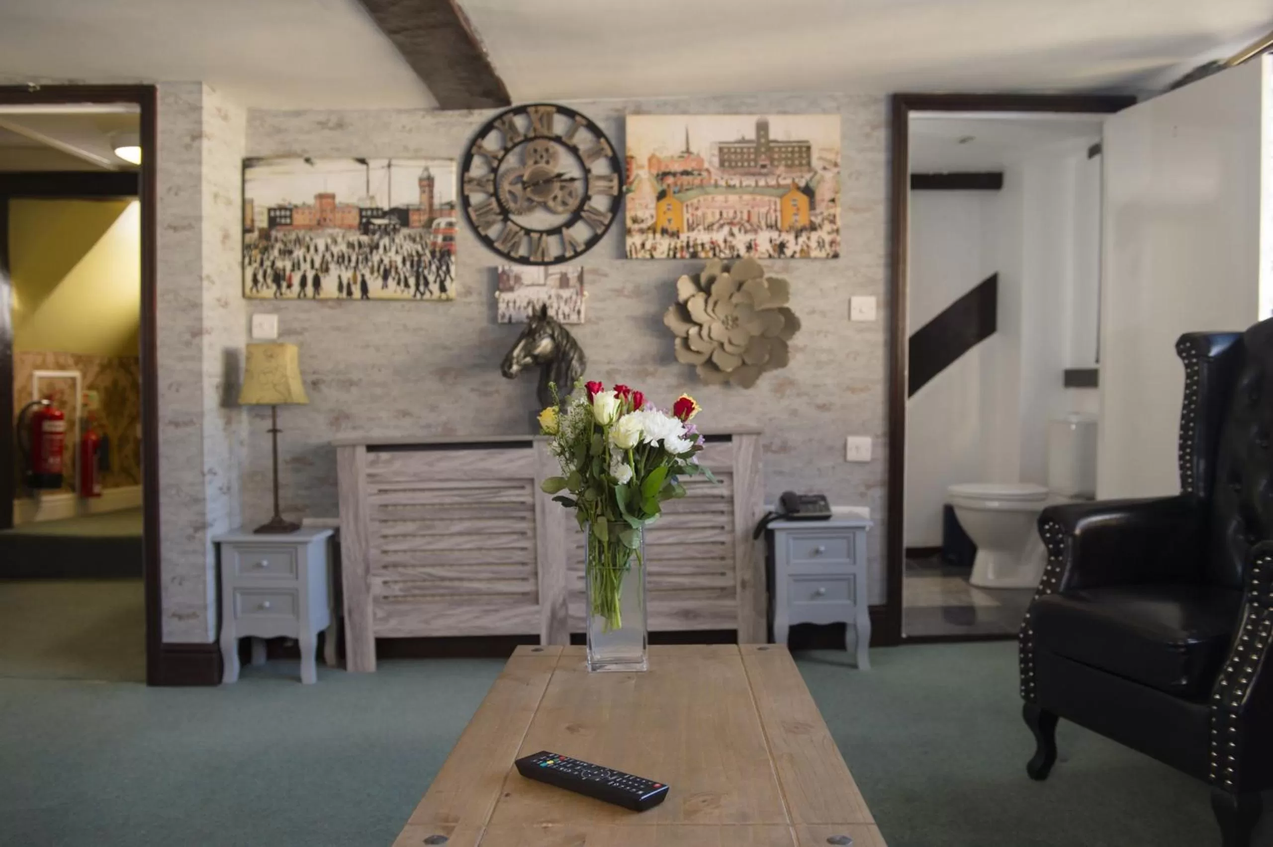 Deluxe Double Room with Bath in The Sun Hotel