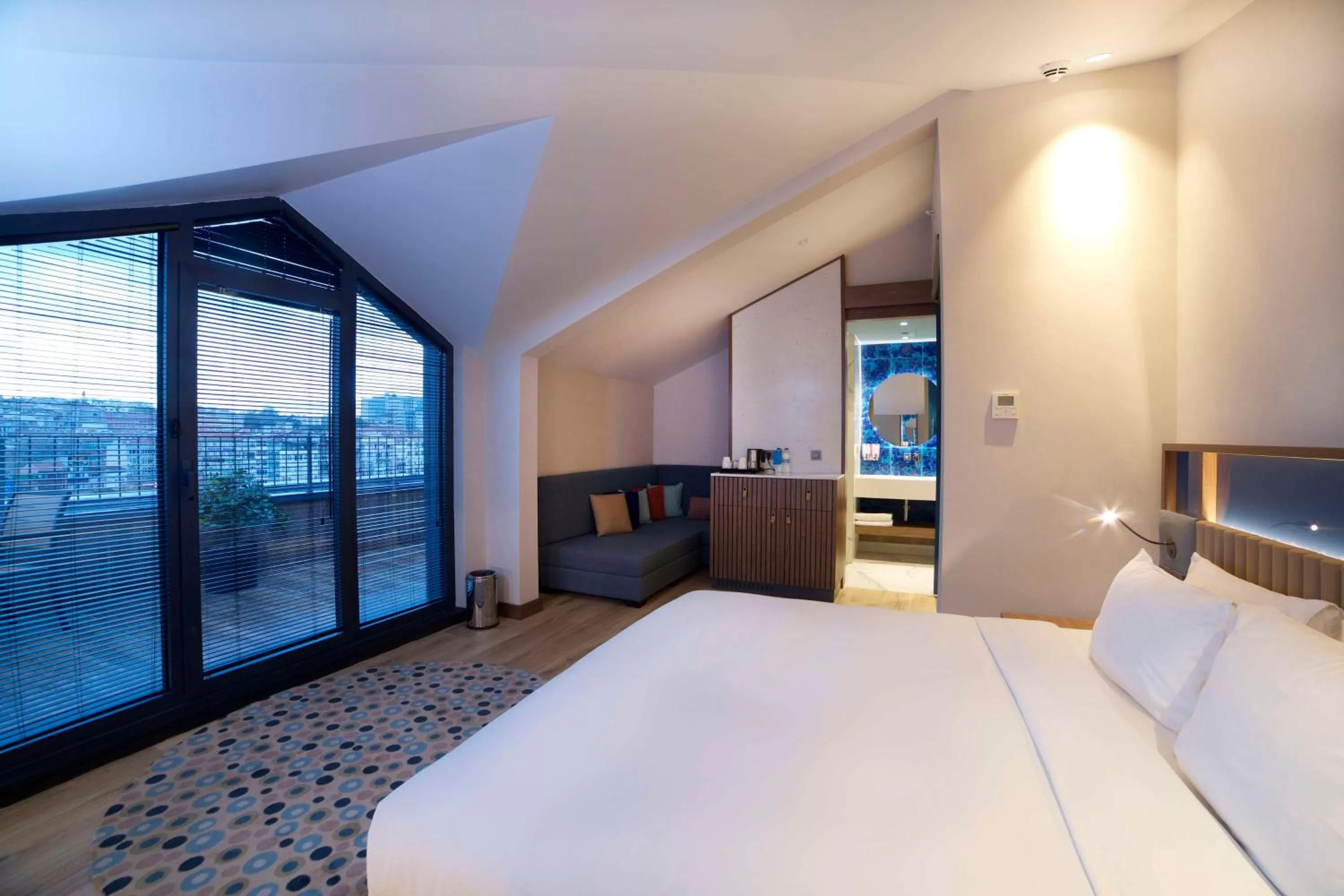 King Room with Sofa Bed and Terrace in Hampton By Hilton Istanbul Old City