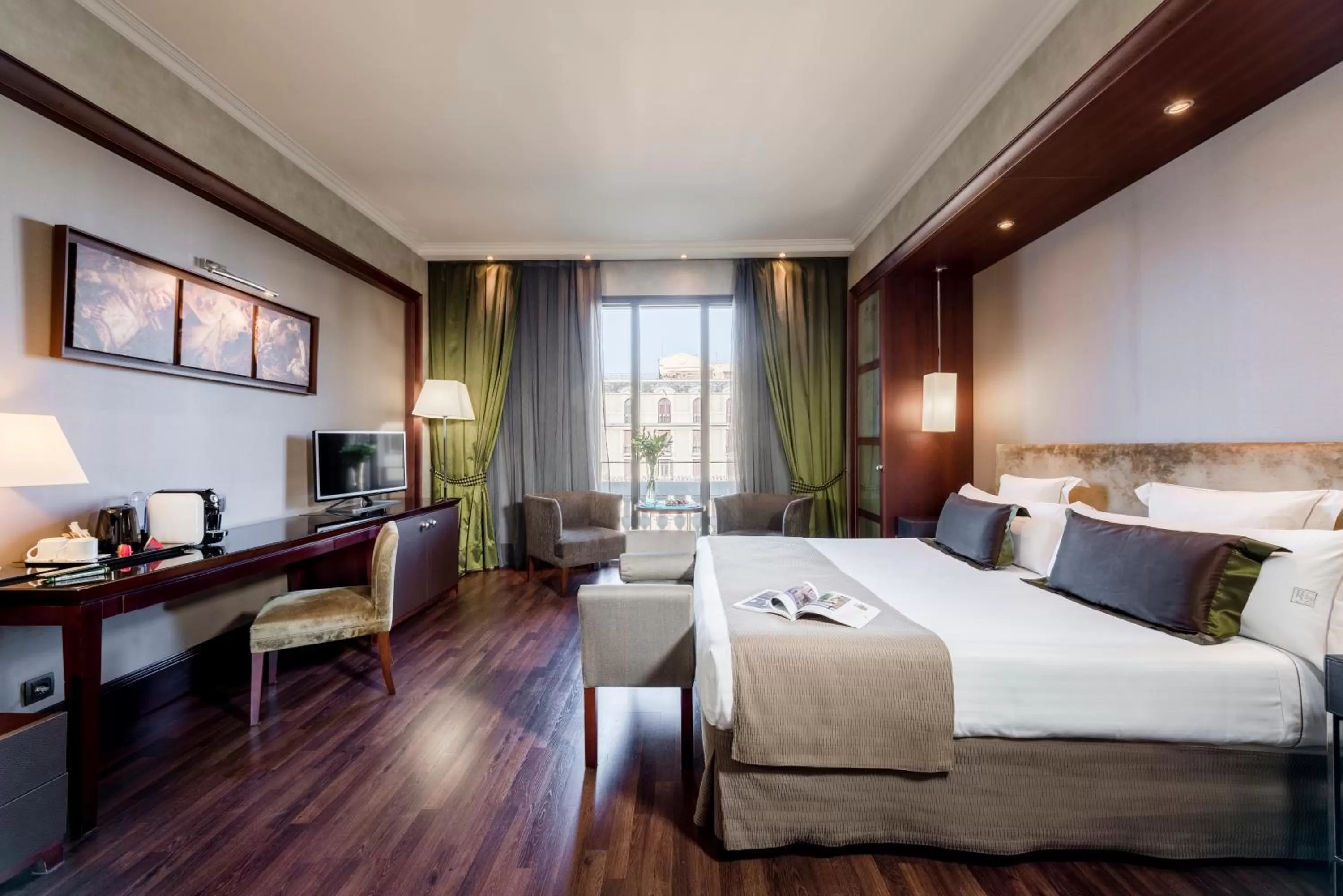 Superior Double Room with Extra Bed in Hotel Barcelona Center