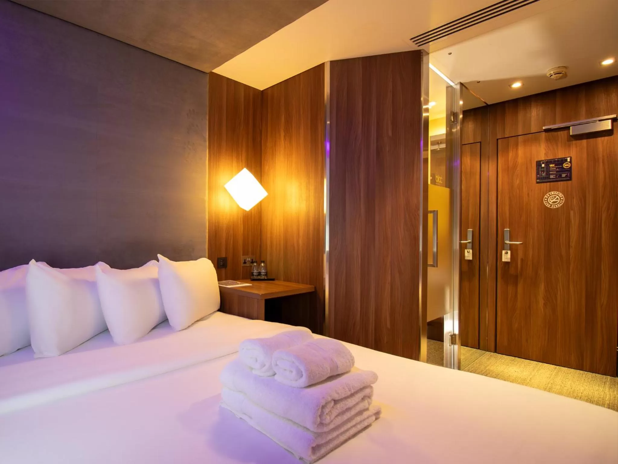 Standard Double Room - No Window in Bloc Hotel Birmingham