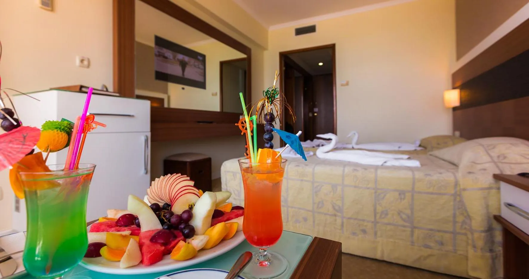 Double or Twin Room with Side Sea View in Derici Hotel