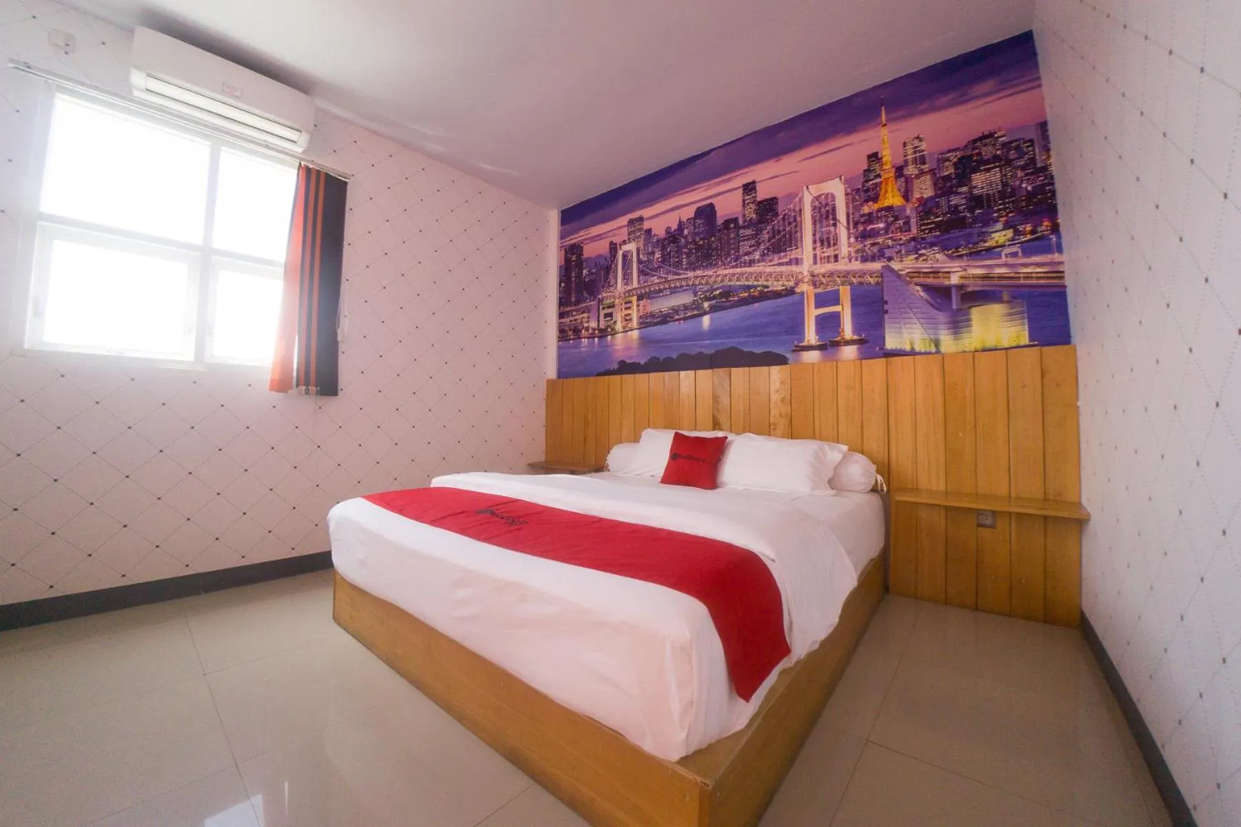 Double Room in RedDoorz Plus Syariah @ Pentadio Gorontalo