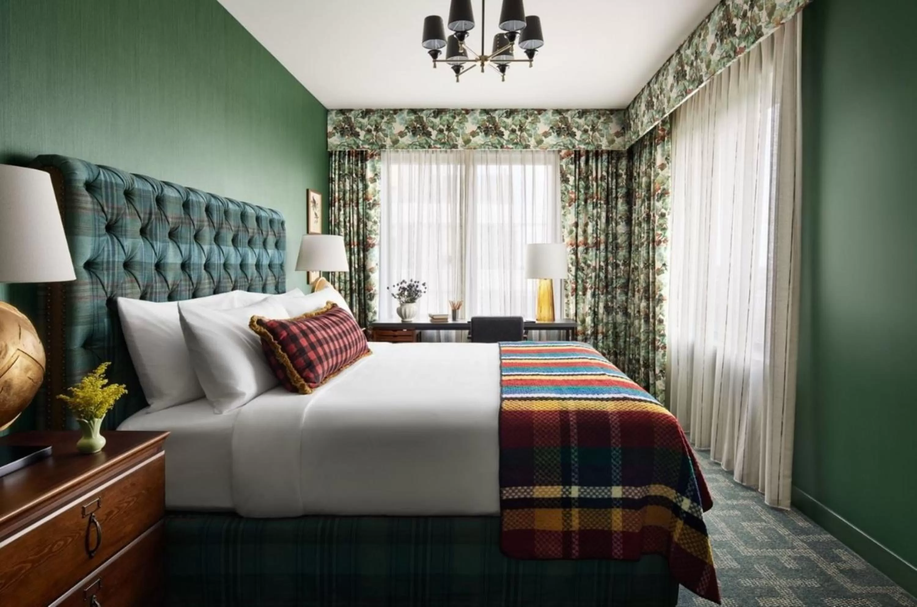 King Suite in Graduate by Hilton East Lansing