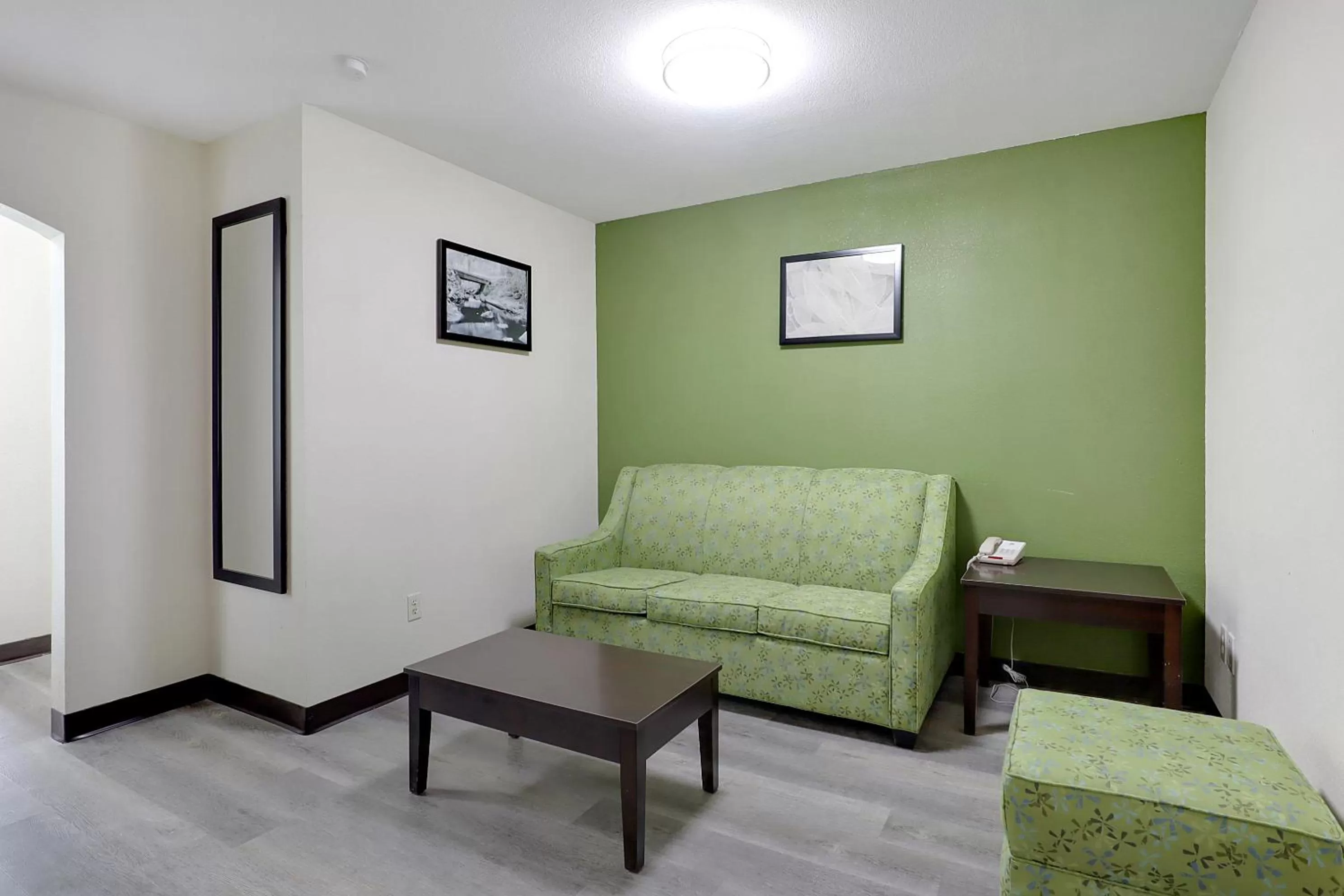 King Suite - Accessible/Non-Smoking in Quality Suites Albuquerque Airport