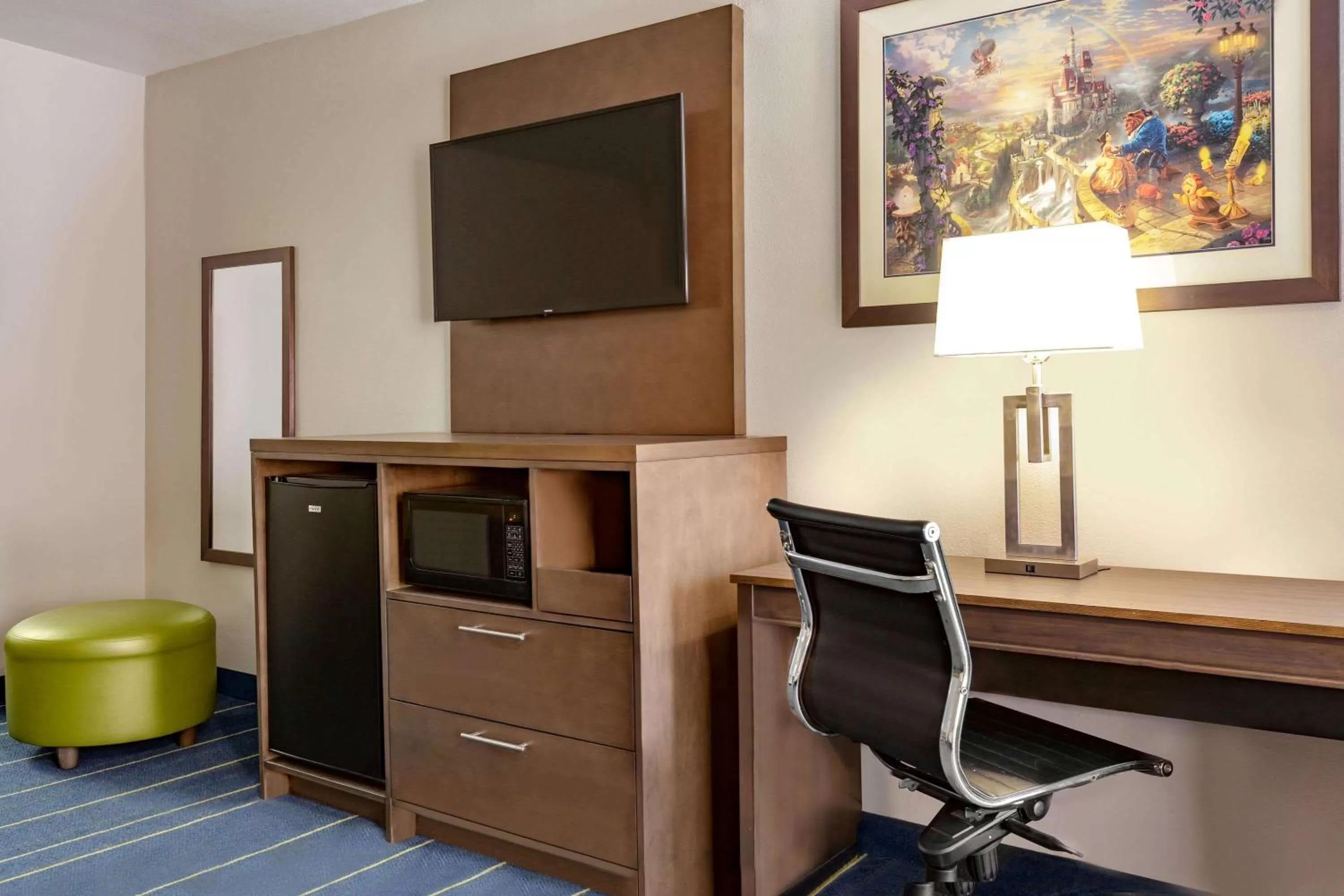 Deluxe Queen Room with Two Queen Beds - Non-Smoking in Days Inn & Suites by Wyndham Anaheim At Disneyland Park