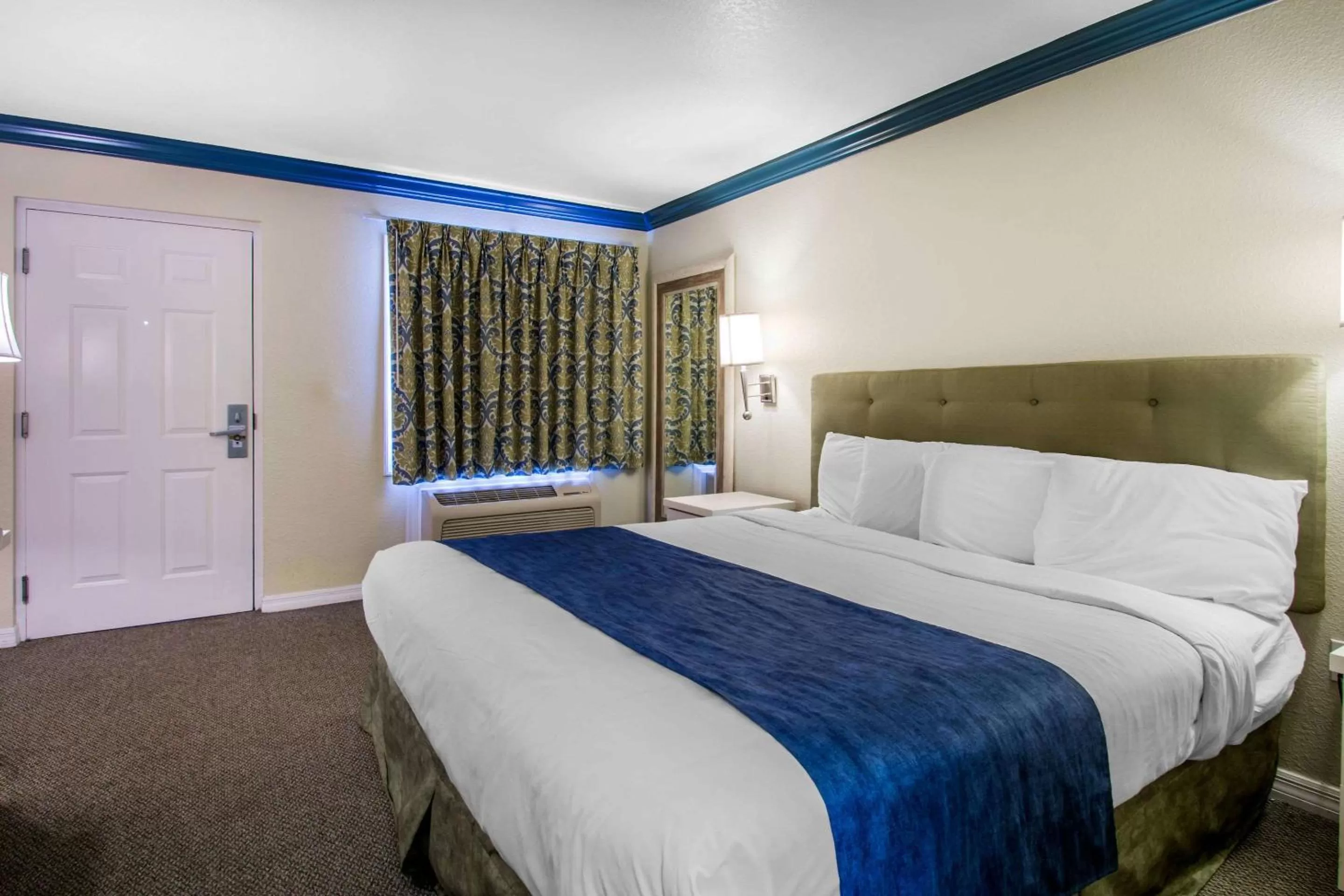 King Room - Non-Smoking in Quality Inn Clermont West Kissimmee