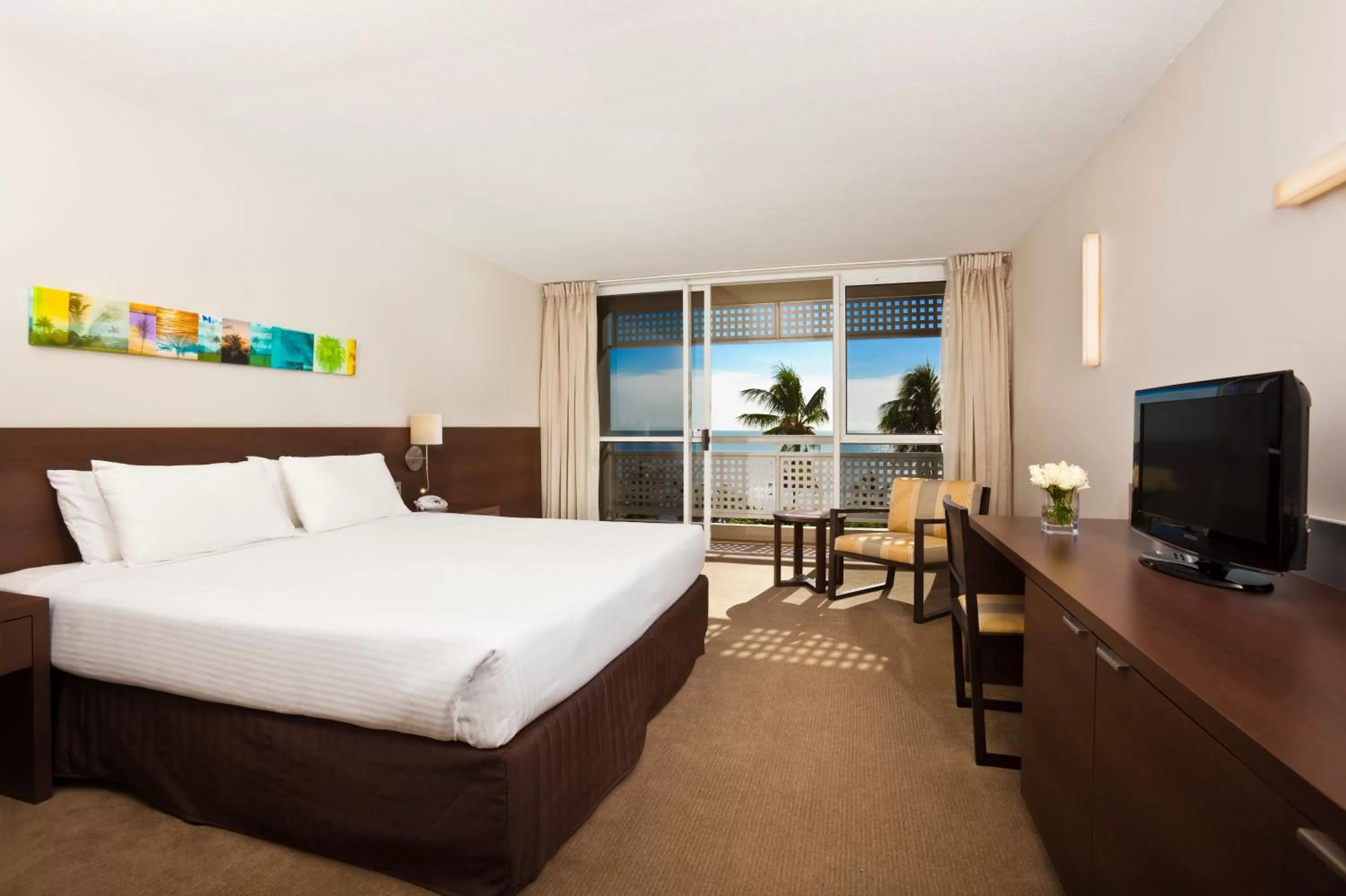 Premium King Room - Seafront in Cairns Harbourside Hotel
