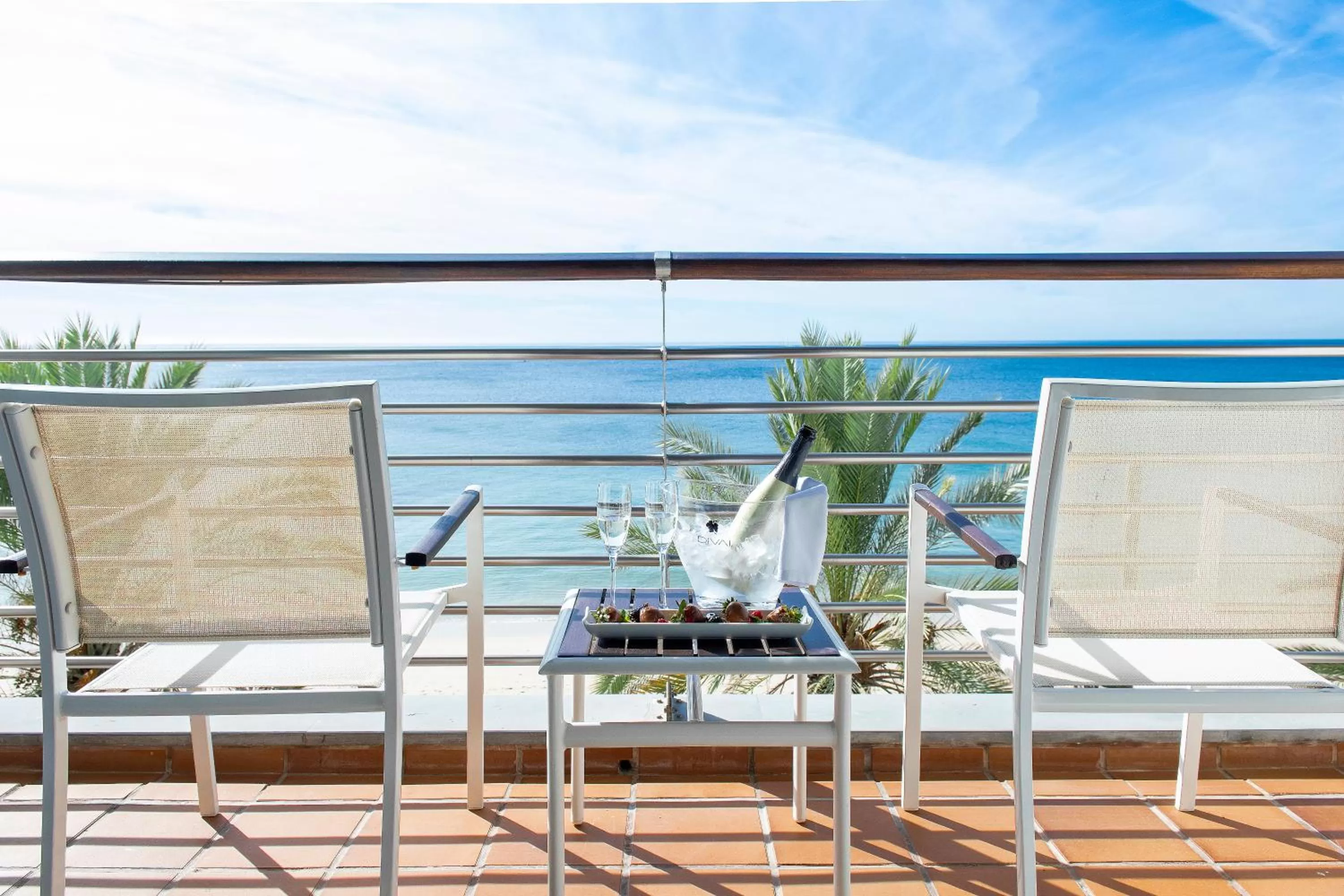 Special Offer - Double or Twin Room with Sea View - Romantic Package in SANA Sesimbra Hotel