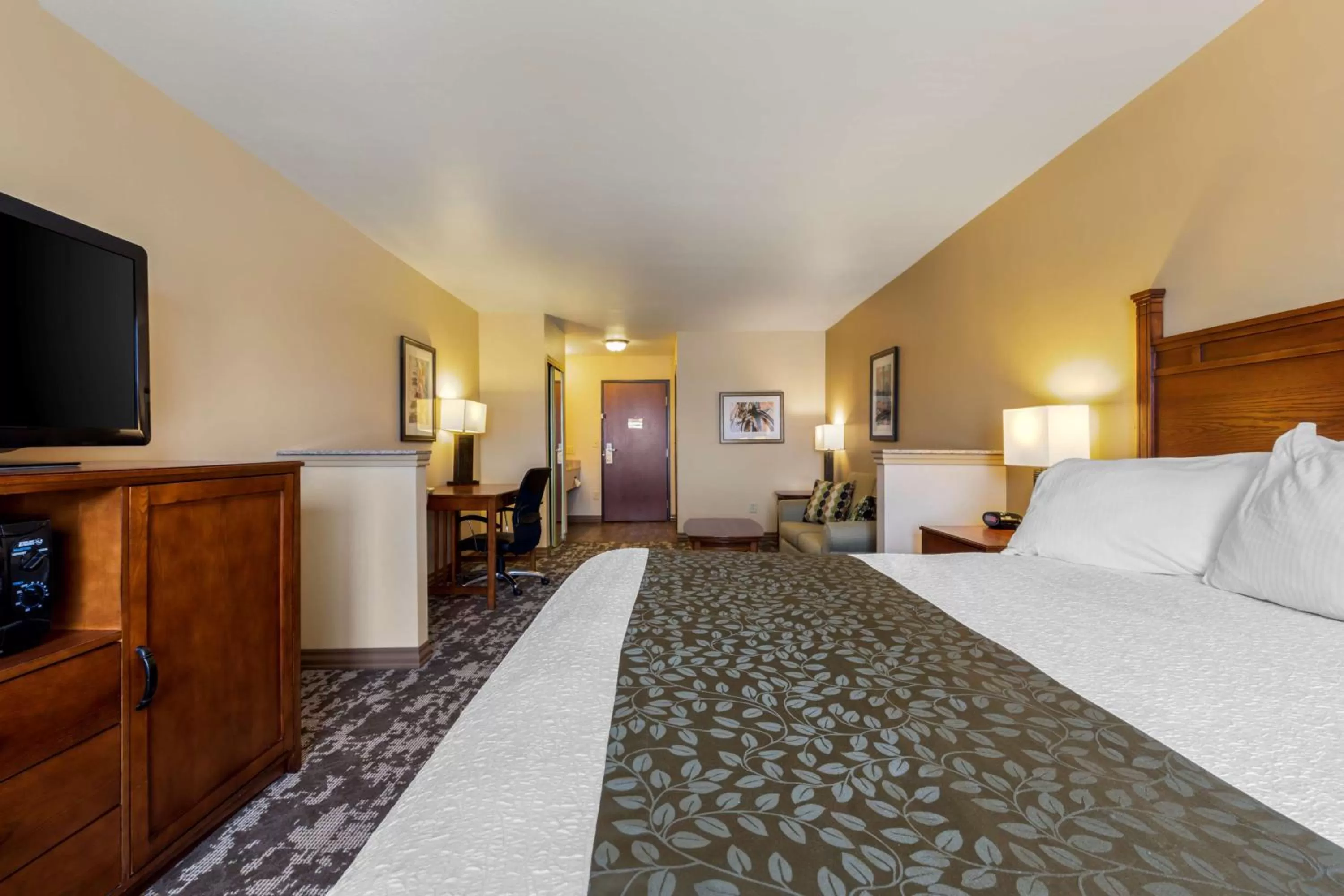 King Room - Non-Smoking in Best Western Plus Red River Inn