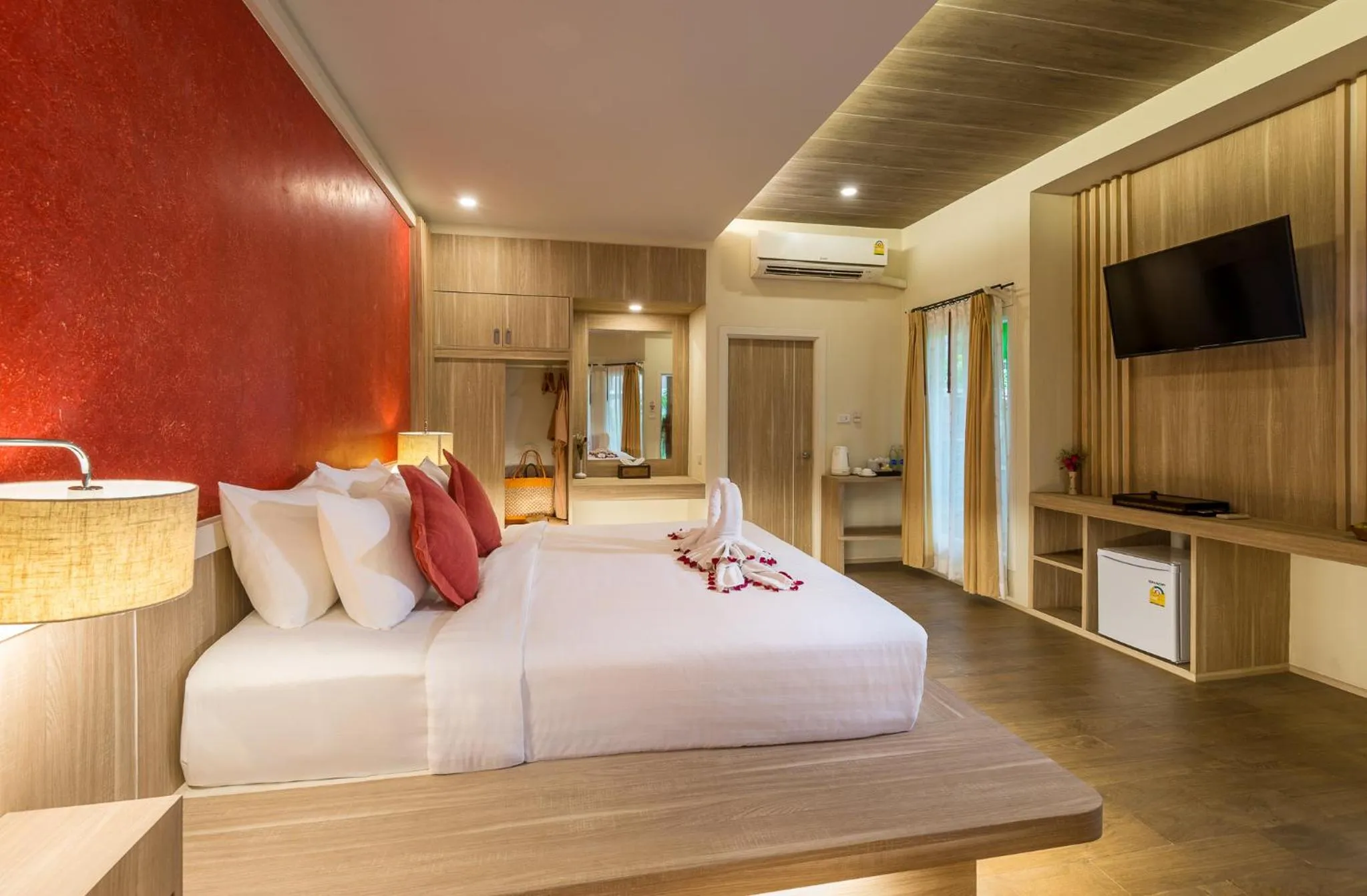 Villa with Plunge Pool in Lanta Sand Resort & Spa
