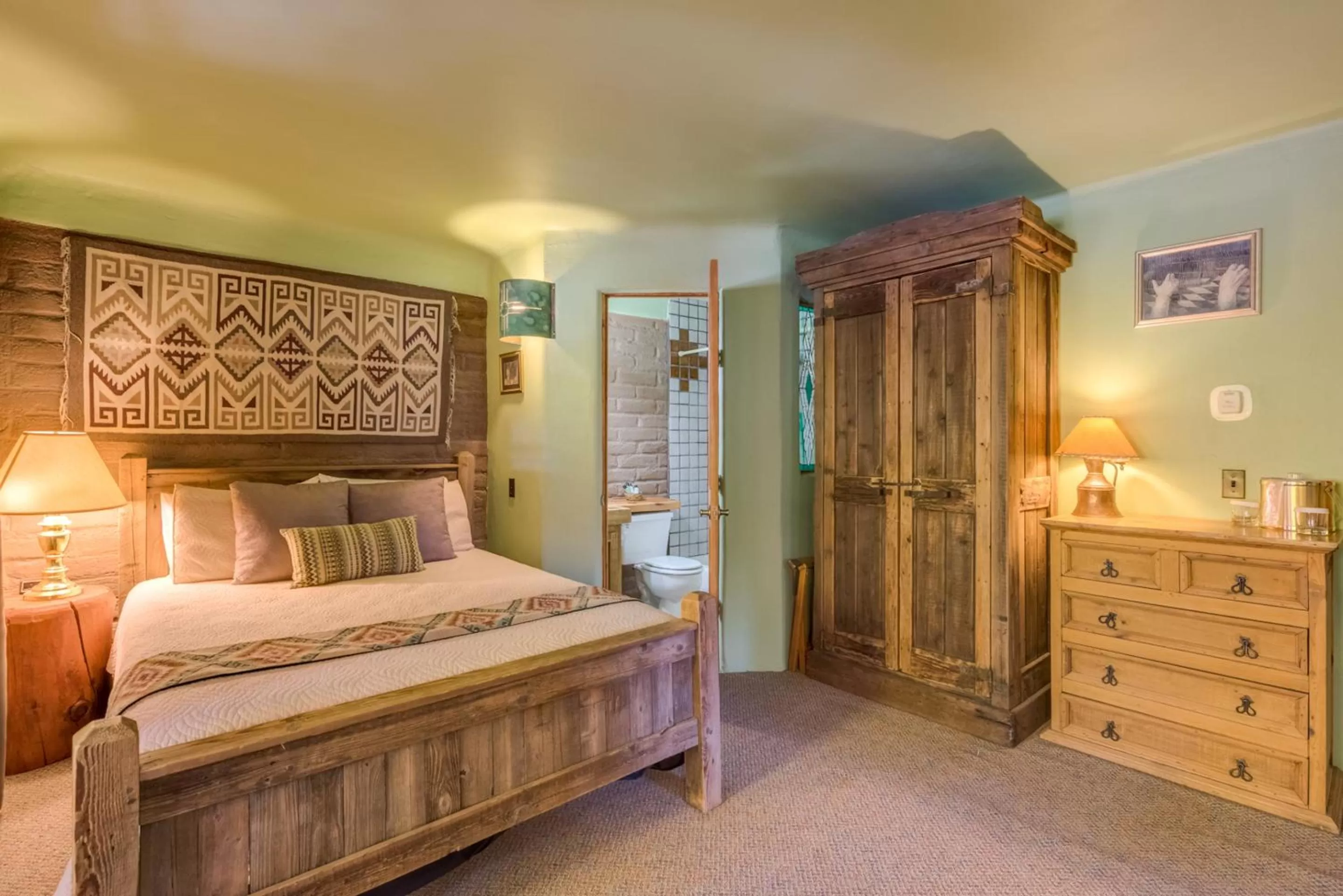 Standard Queen Room in Chipeta Lodge