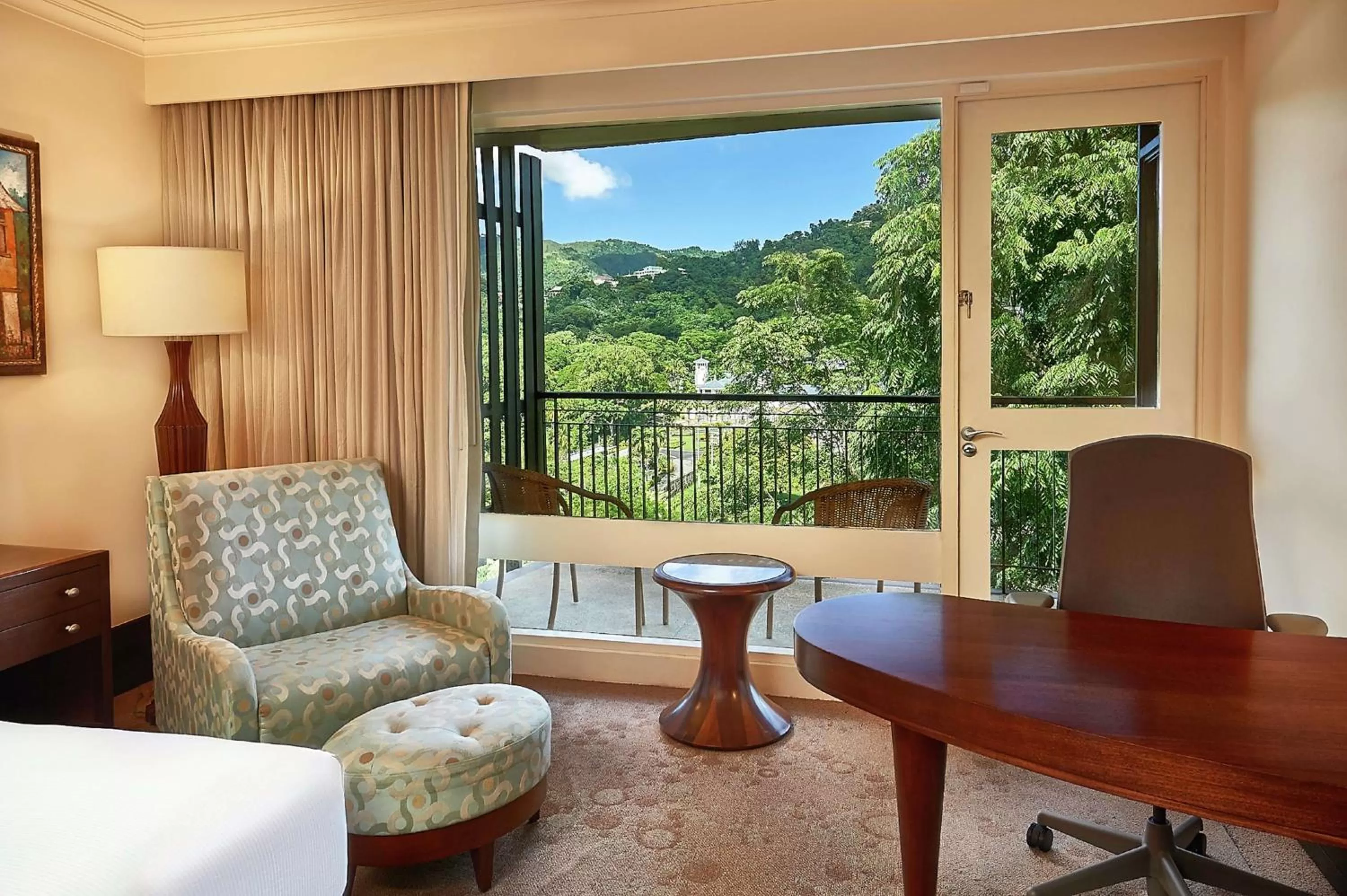 1 King Bed Deluxe in Hilton Trinidad & Conference Centre